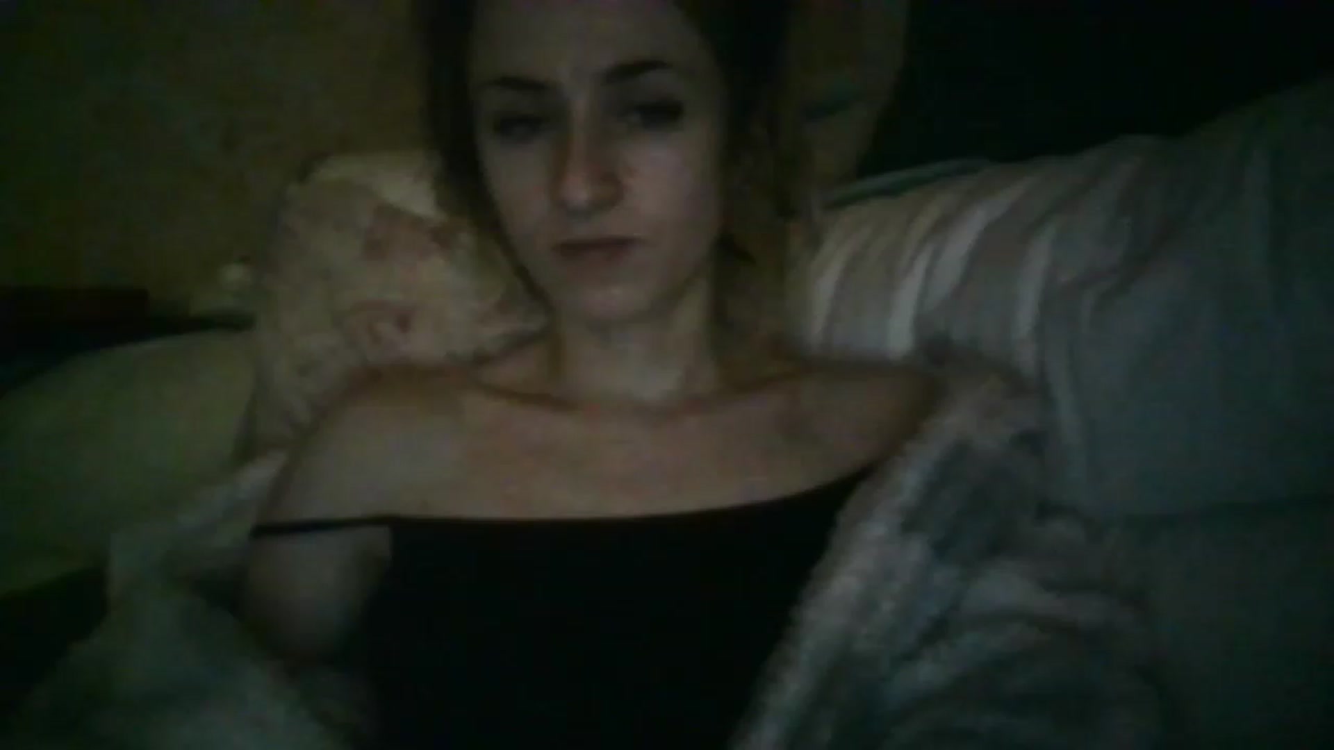 Gallery image thumbnail from Its_kyliee's myfreecams stream on, 04/15/2023, 24:03 image 7 of 20
