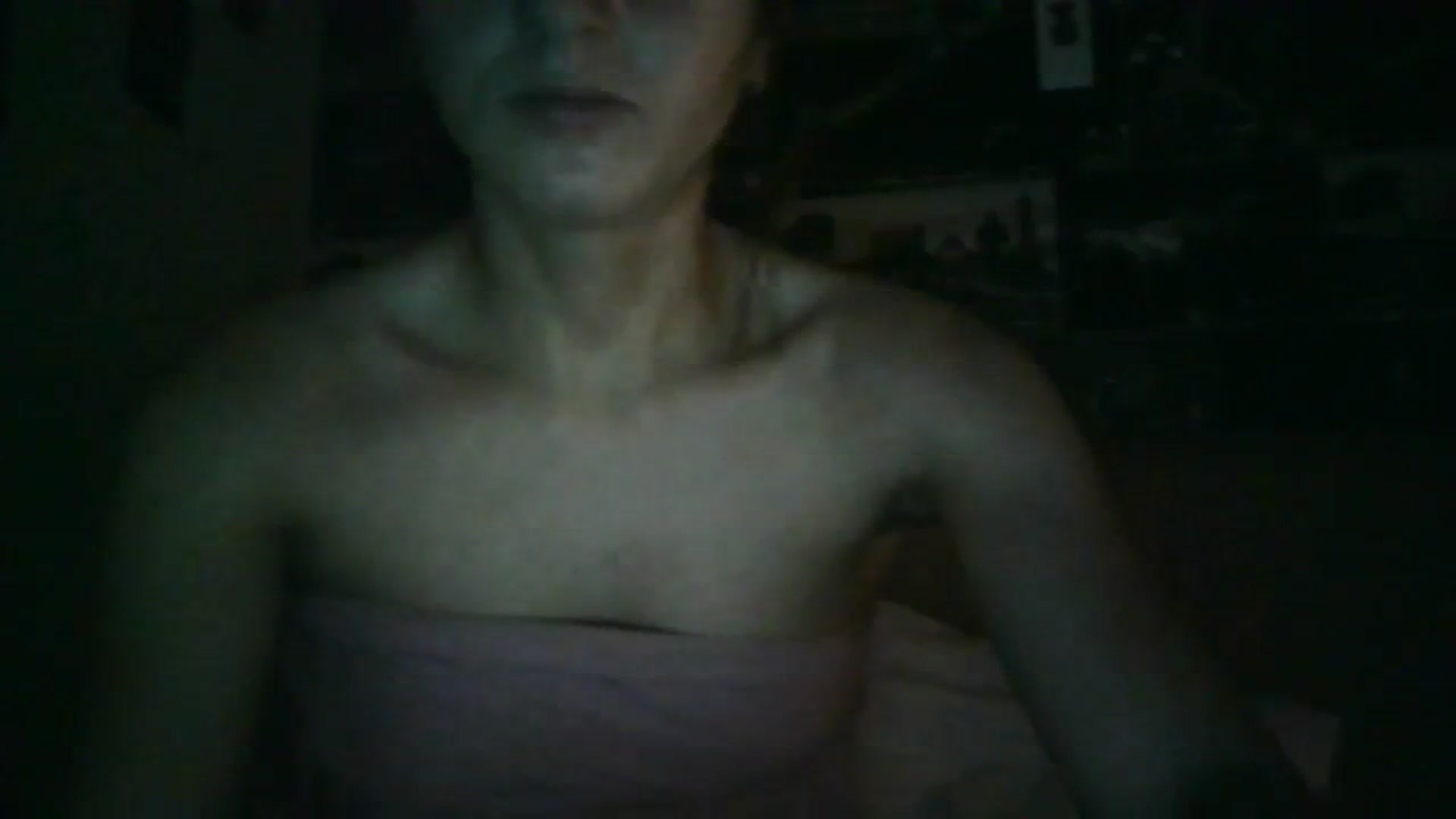 Gallery image thumbnail from Its_kyliee's myfreecams stream on, 08/14/2023, 02:29 image 12 of 20