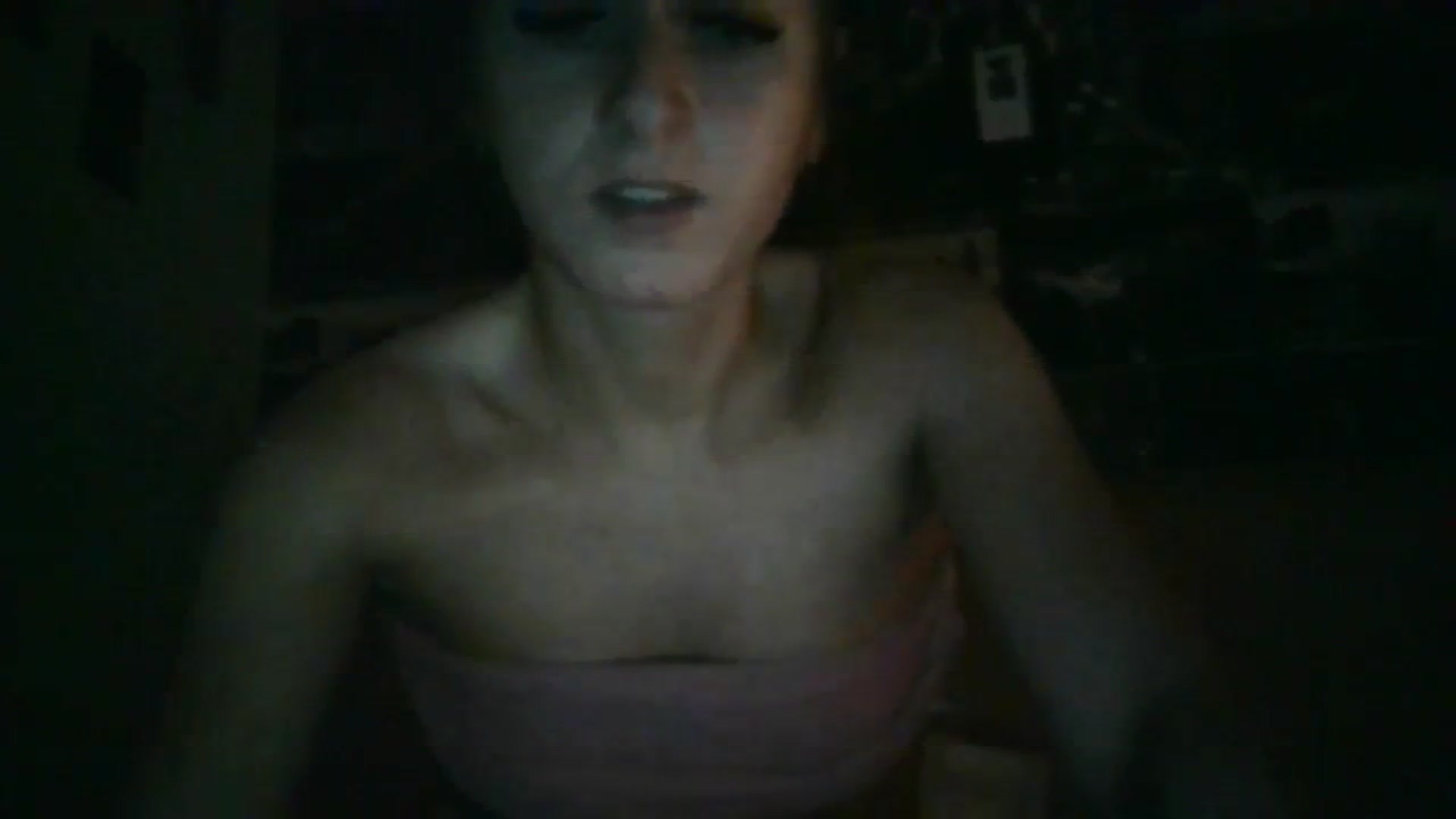 Gallery image thumbnail from Its_kyliee's myfreecams stream on, 08/14/2023, 02:29 image 17 of 20