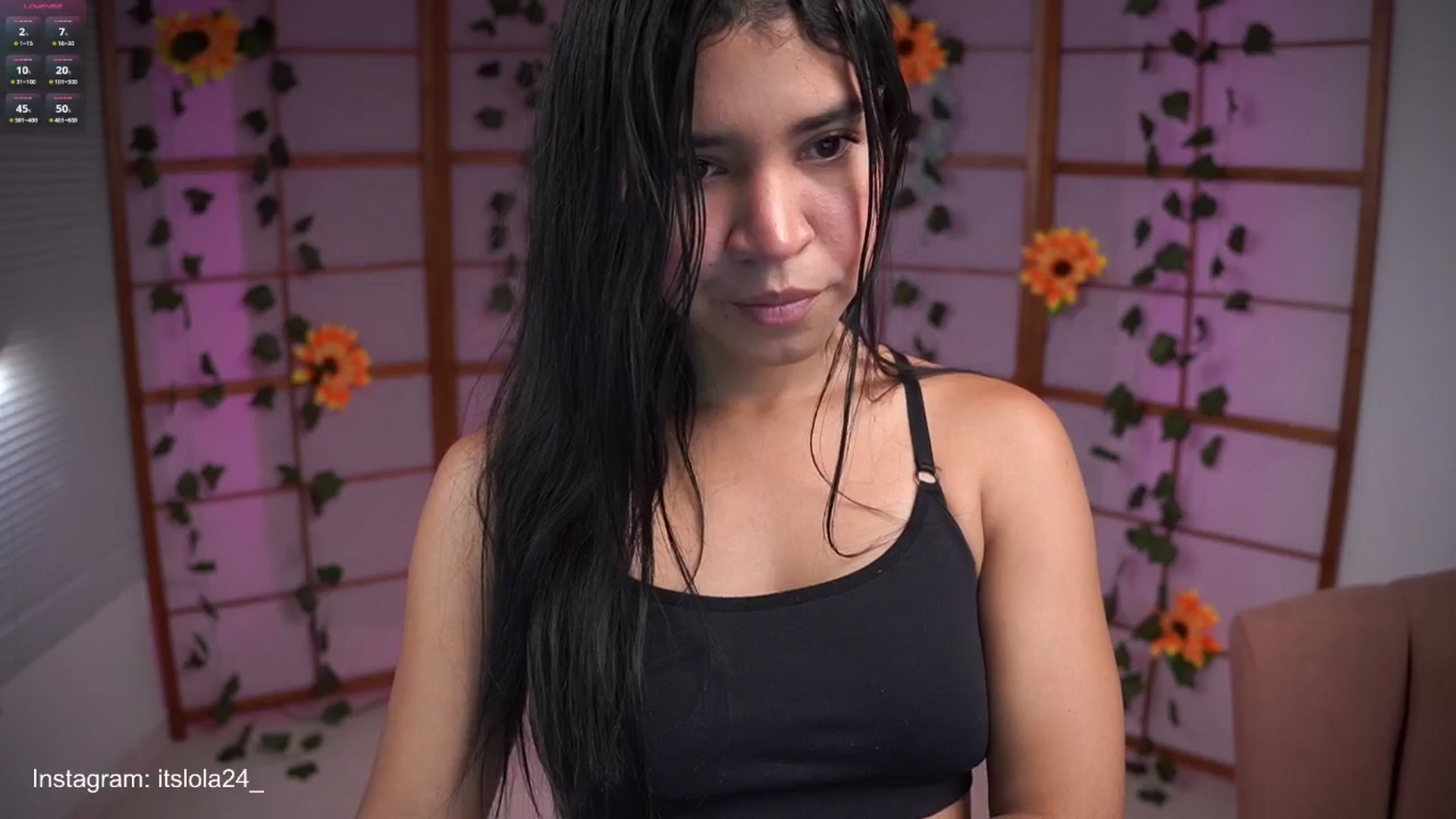Gallery image thumbnail from Its_lola's myfreecams stream on, 05/25/2025, 13:46 image 11 of 20