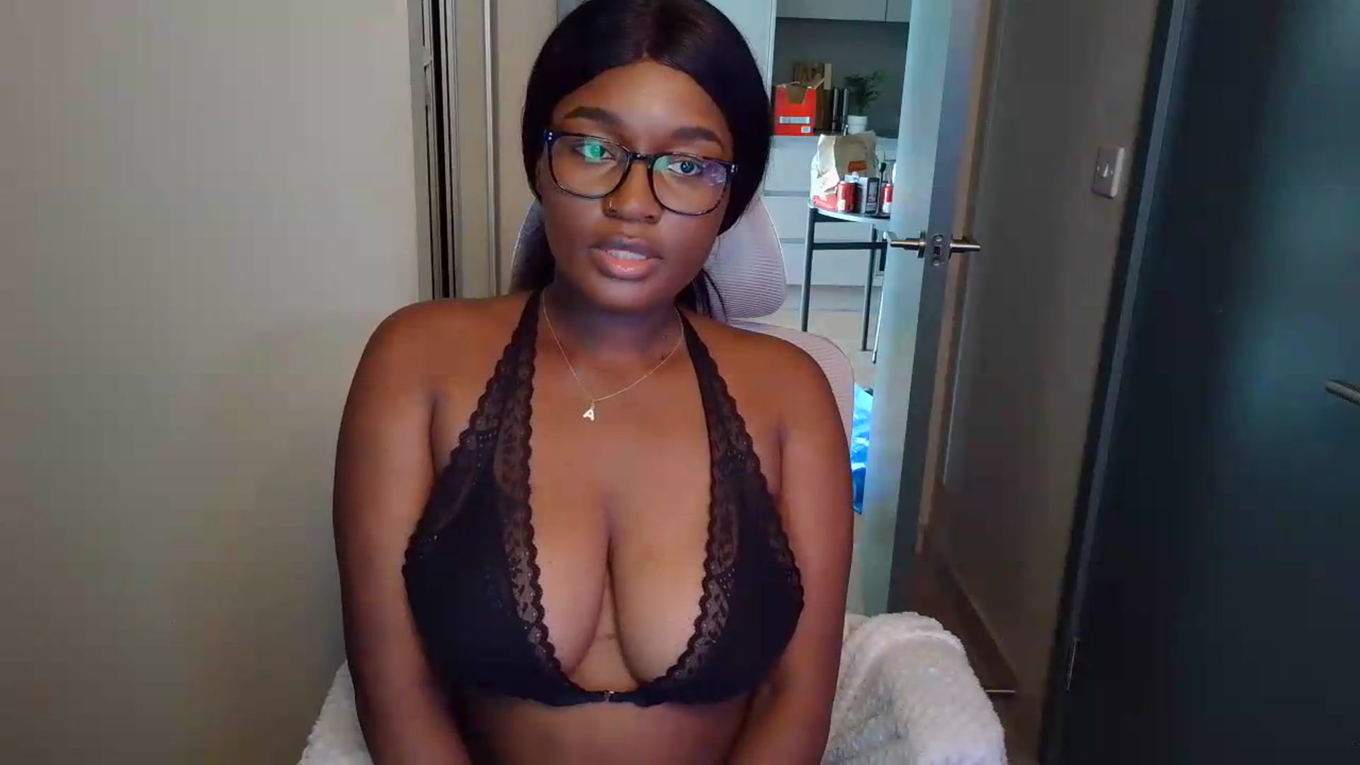 Gallery image thumbnail from Itsanna_b's myfreecams stream on, 07/02/2026, 09:18 image 3 of 20