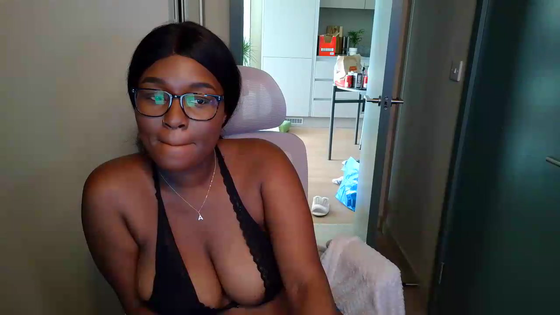 Gallery image thumbnail from Itsanna_b's myfreecams stream on, 07/02/2026, 09:18 image 8 of 20