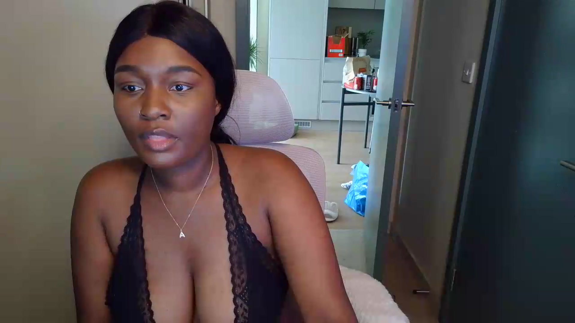 Gallery image thumbnail from Itsanna_b's myfreecams stream on, 07/02/2026, 12:31 image 4 of 20