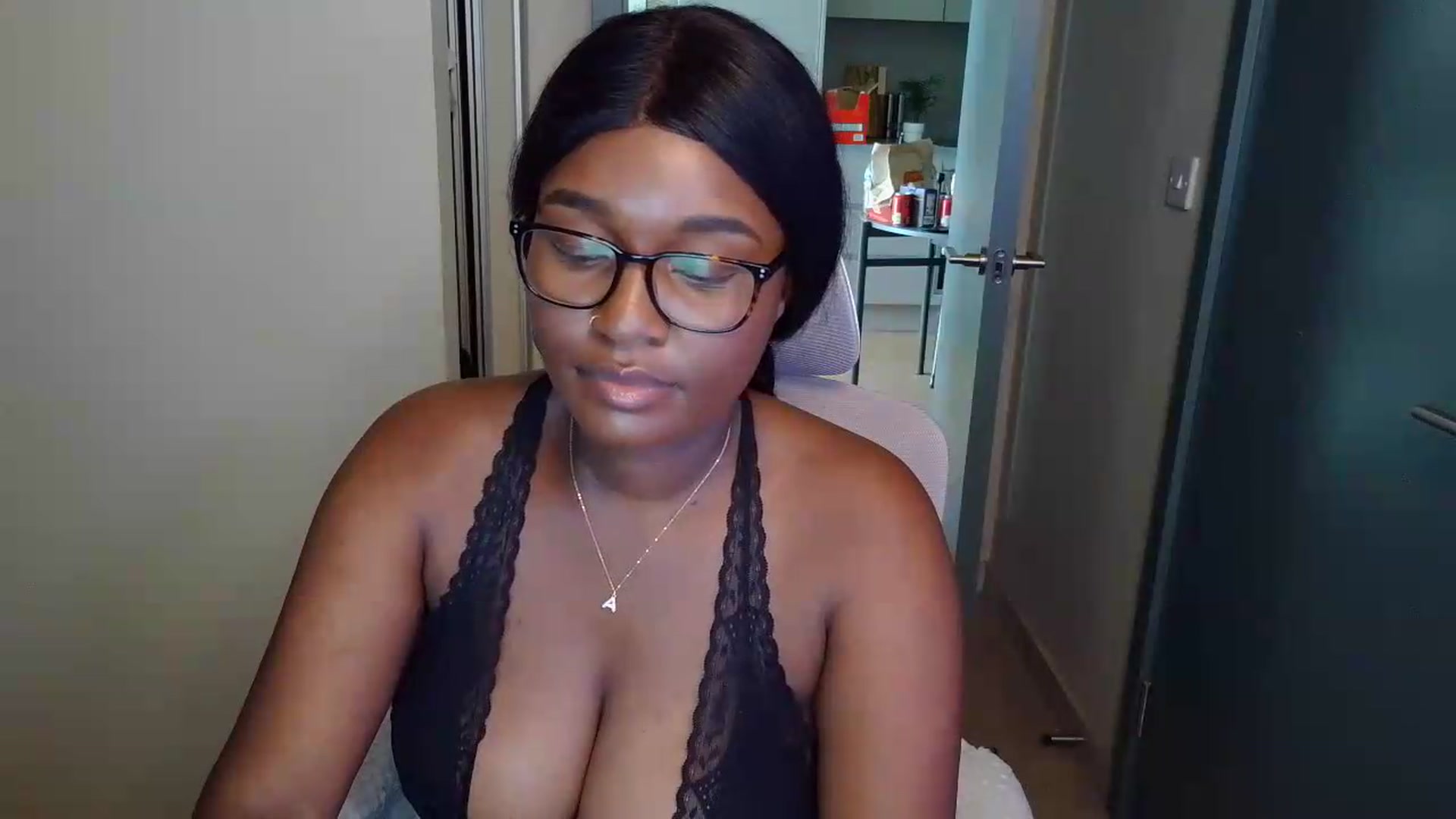 Gallery image thumbnail from Itsanna_b's myfreecams stream on, 07/02/2026, 12:31 image 12 of 20