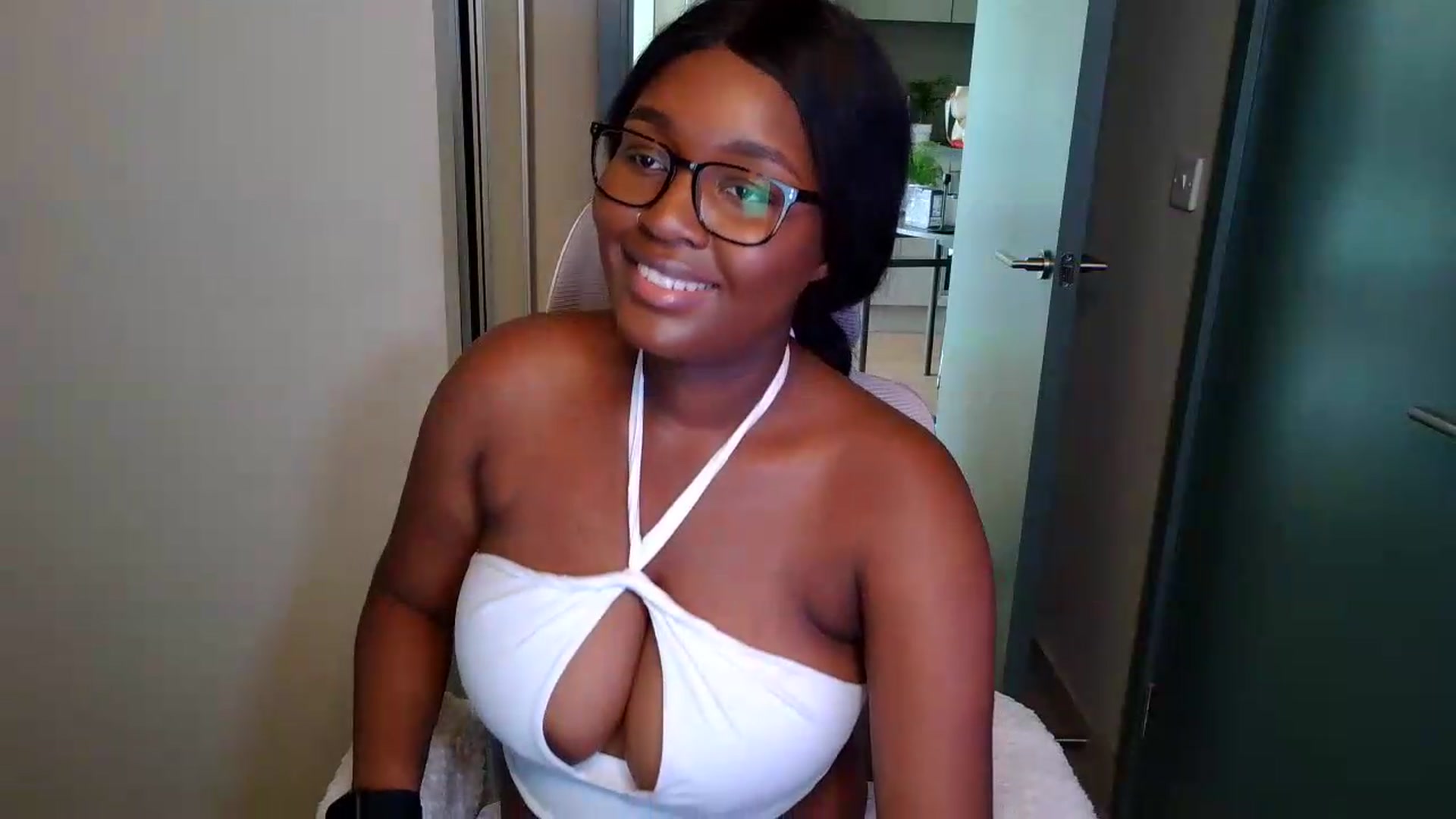 Gallery image thumbnail from Itsanna_b's myfreecams stream on, 07/03/2026, 09:55 image 8 of 20