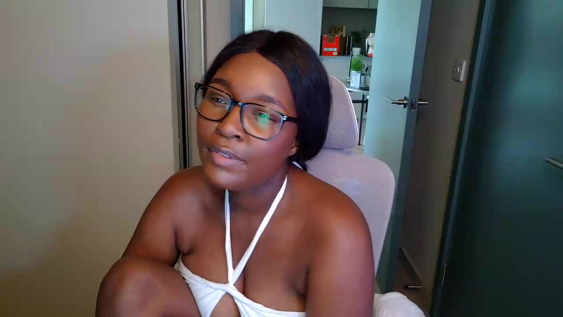 Gallery image thumbnail from Itsanna_b's myfreecams stream on, 07/03/2026, 09:55 image 18 of 20