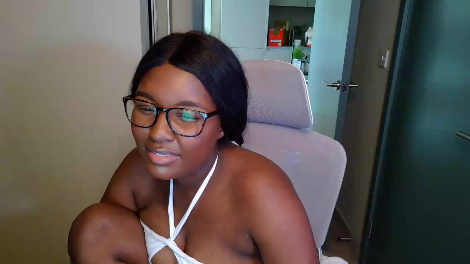 Gallery image thumbnail from Itsanna_b's myfreecams stream on, 07/03/2026, 09:55 image 17 of 20