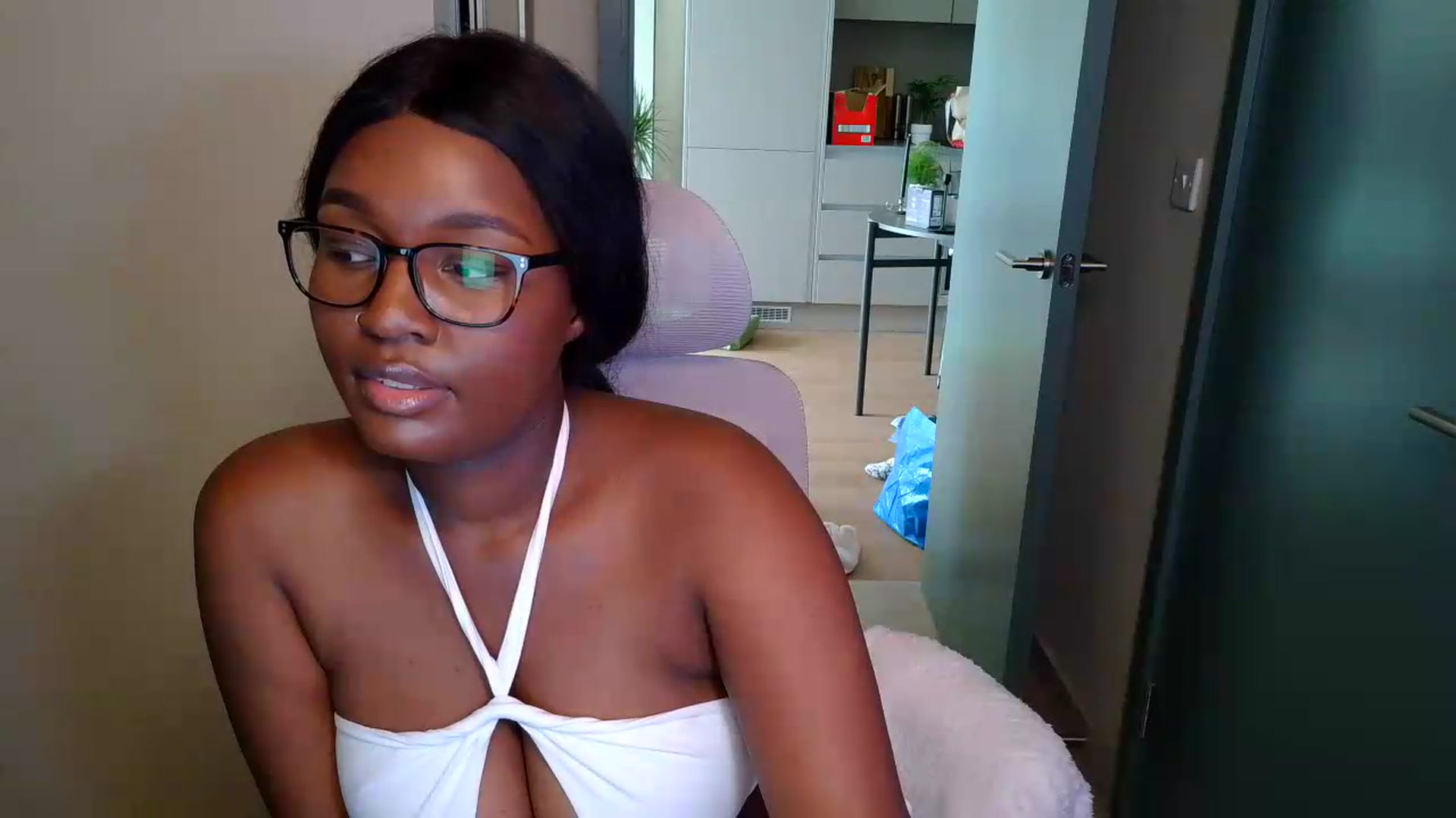Gallery image thumbnail from Itsanna_b's myfreecams stream on, 07/03/2026, 09:55 image 3 of 20