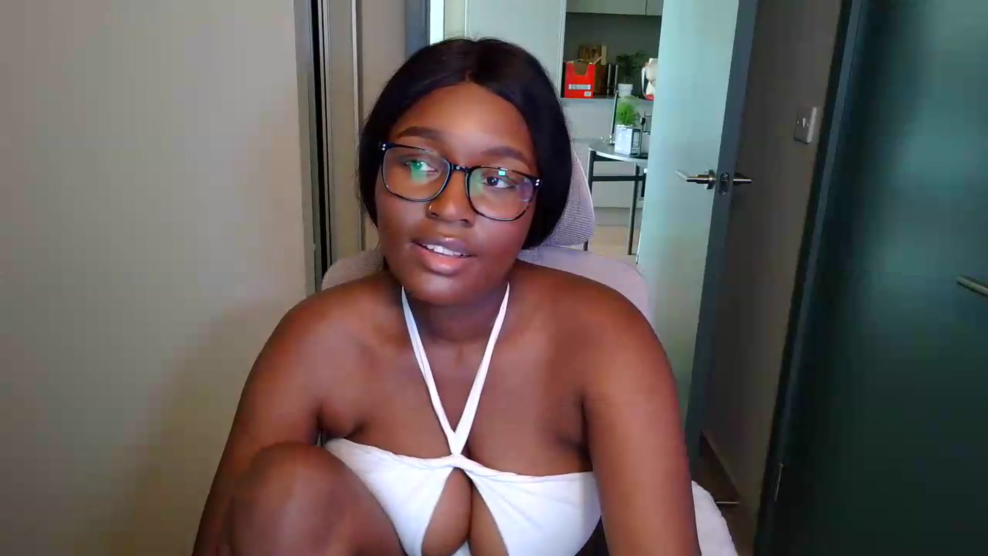 Gallery image thumbnail from Itsanna_b's myfreecams stream on, 07/03/2026, 09:55 image 6 of 20
