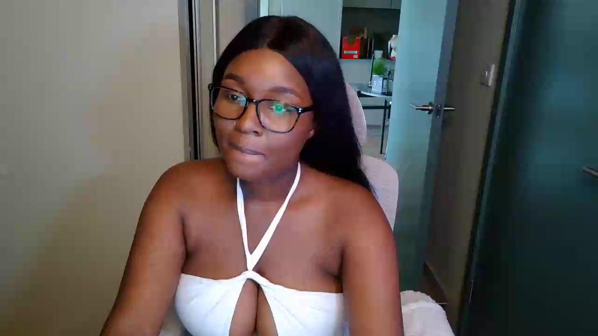 Gallery image thumbnail from Itsanna_b's myfreecams stream on, 07/03/2026, 11:34 image 8 of 20