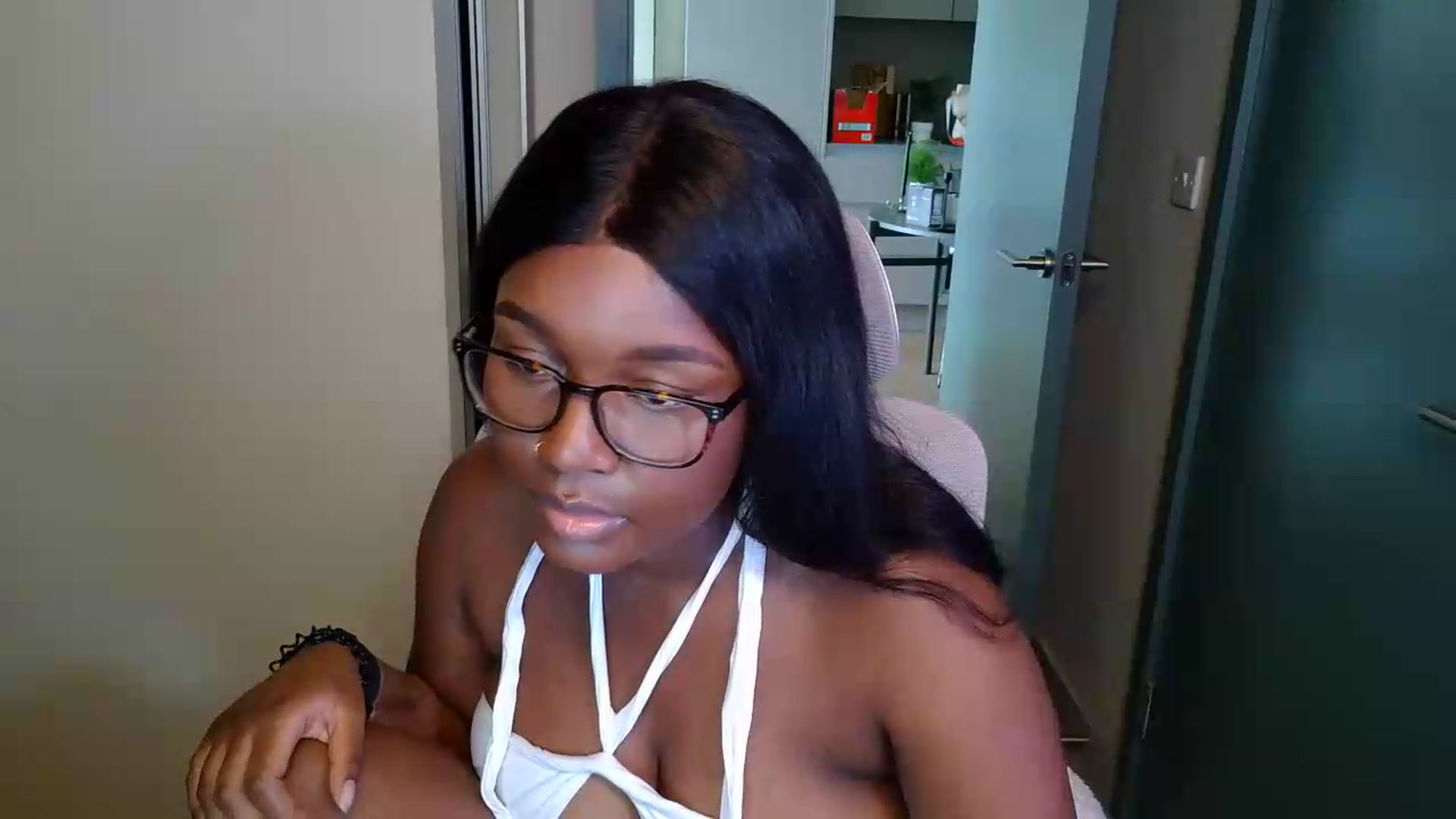 Gallery image thumbnail from Itsanna_b's myfreecams stream on, 07/03/2026, 12:26 image 8 of 20