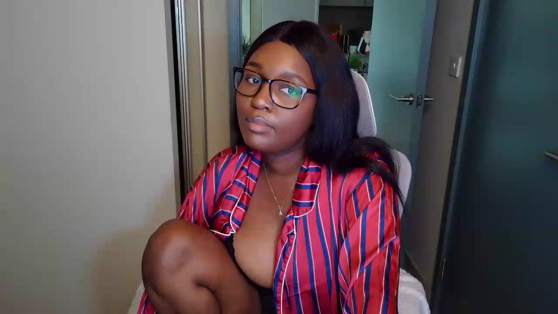 Gallery image thumbnail from Itsanna_b's myfreecams stream on, 07/04/2026, 08:19 image 5 of 20