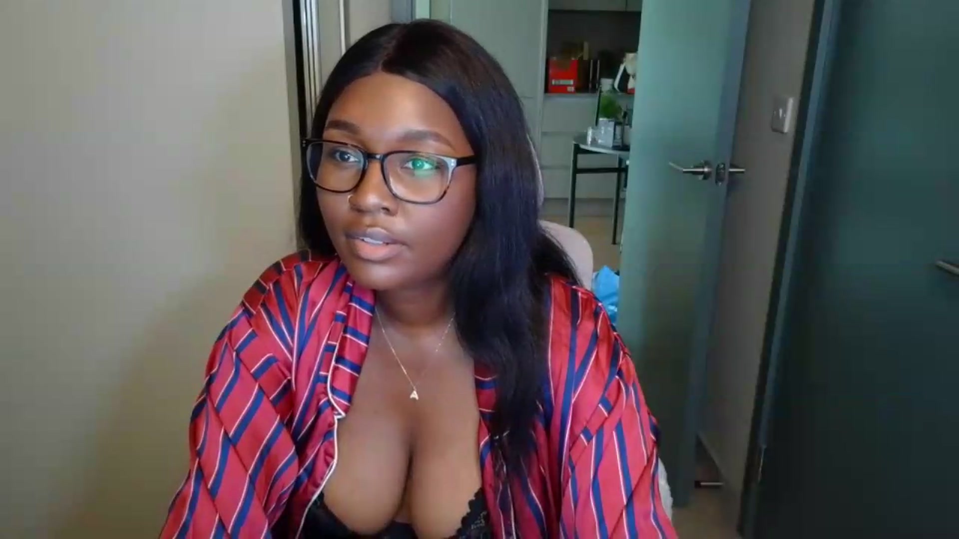 Gallery image thumbnail from Itsanna_b's myfreecams stream on, 07/04/2026, 08:19 image 13 of 20
