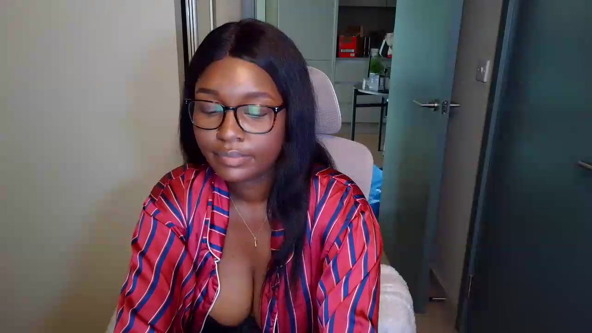 Gallery image thumbnail from Itsanna_b's myfreecams stream on, 07/04/2026, 08:19 image 15 of 20