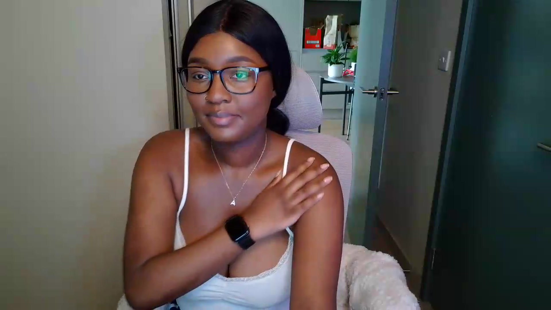 Gallery image thumbnail from Itsanna_b's myfreecams stream on, 07/05/2026, 12:52 image 15 of 20