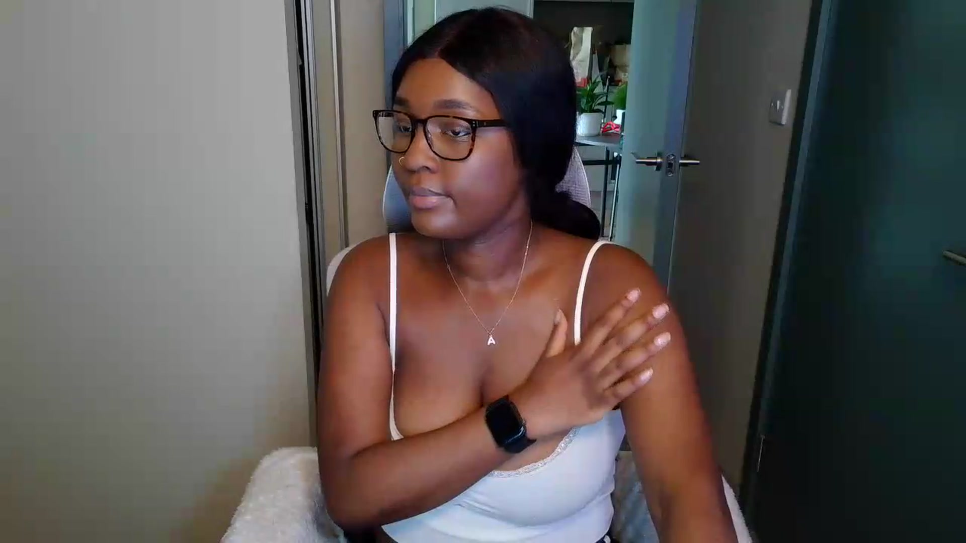 Gallery image thumbnail from Itsanna_b's myfreecams stream on, 07/05/2026, 15:49 image 9 of 20