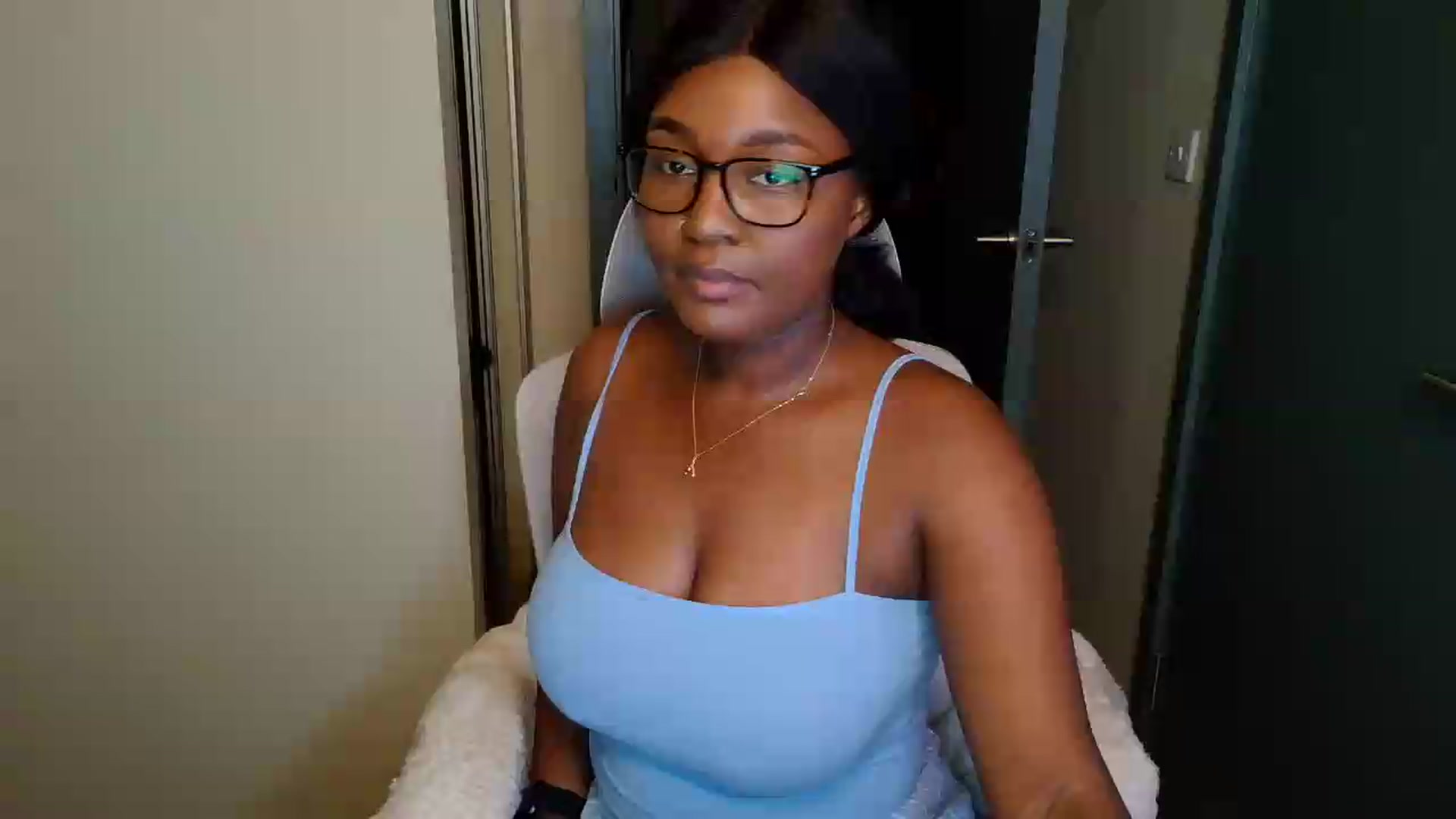 Gallery image thumbnail from Itsanna_b's myfreecams stream on, 07/07/2026, 02:50 image 1 of 20