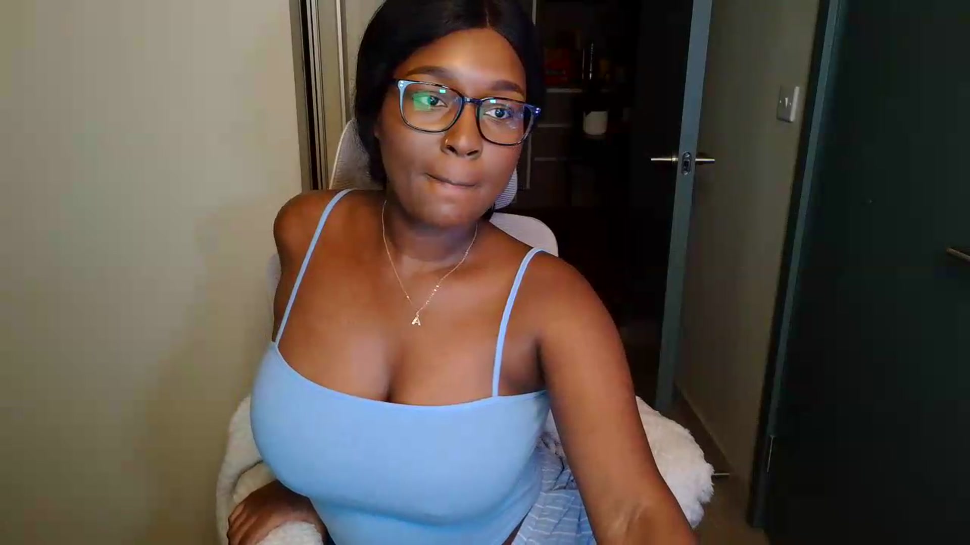 Gallery image thumbnail from Itsanna_b's myfreecams stream on, 07/07/2026, 02:50 image 9 of 20