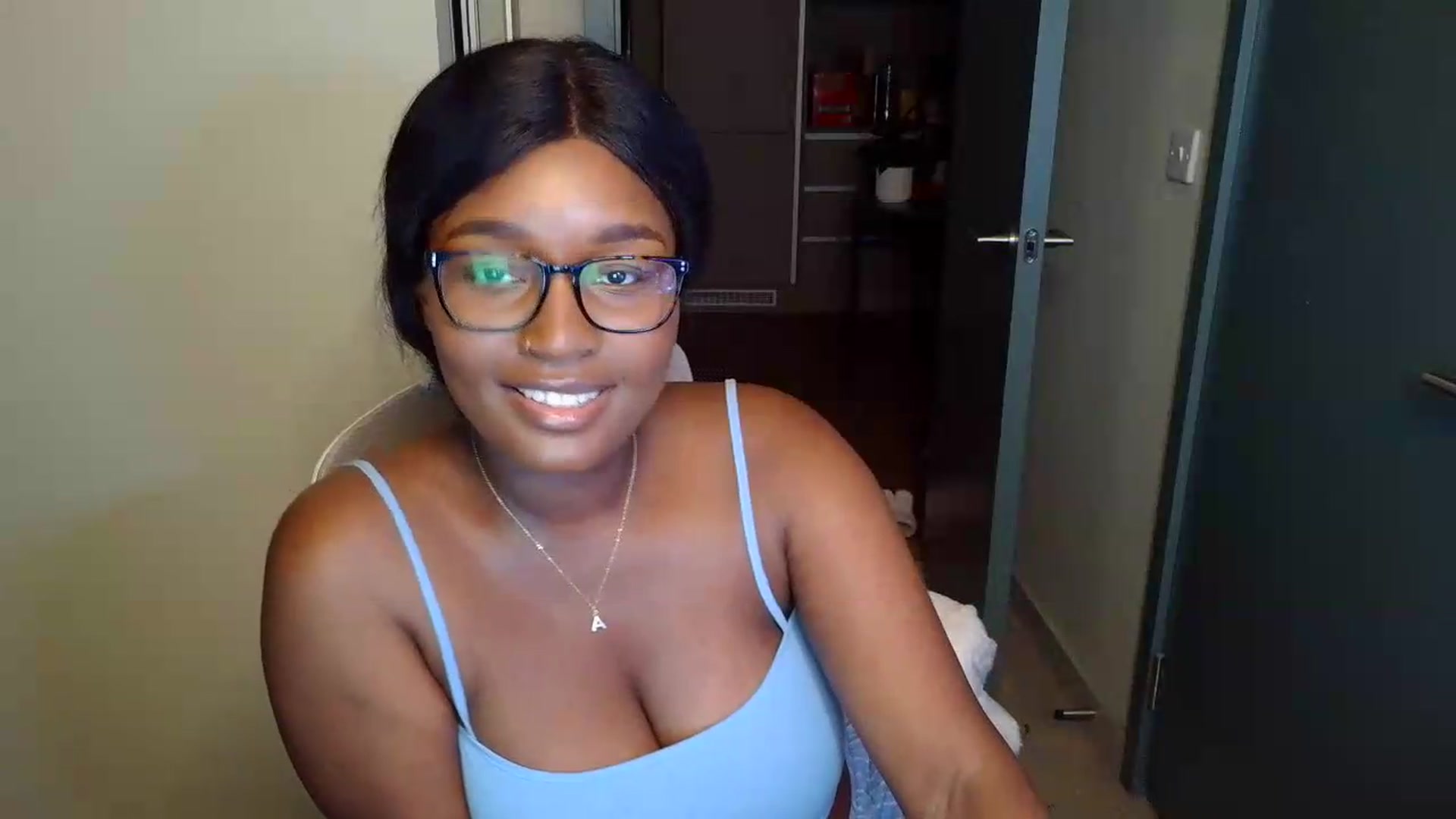 Gallery image thumbnail from Itsanna_b's myfreecams stream on, 07/07/2026, 02:50 image 19 of 20