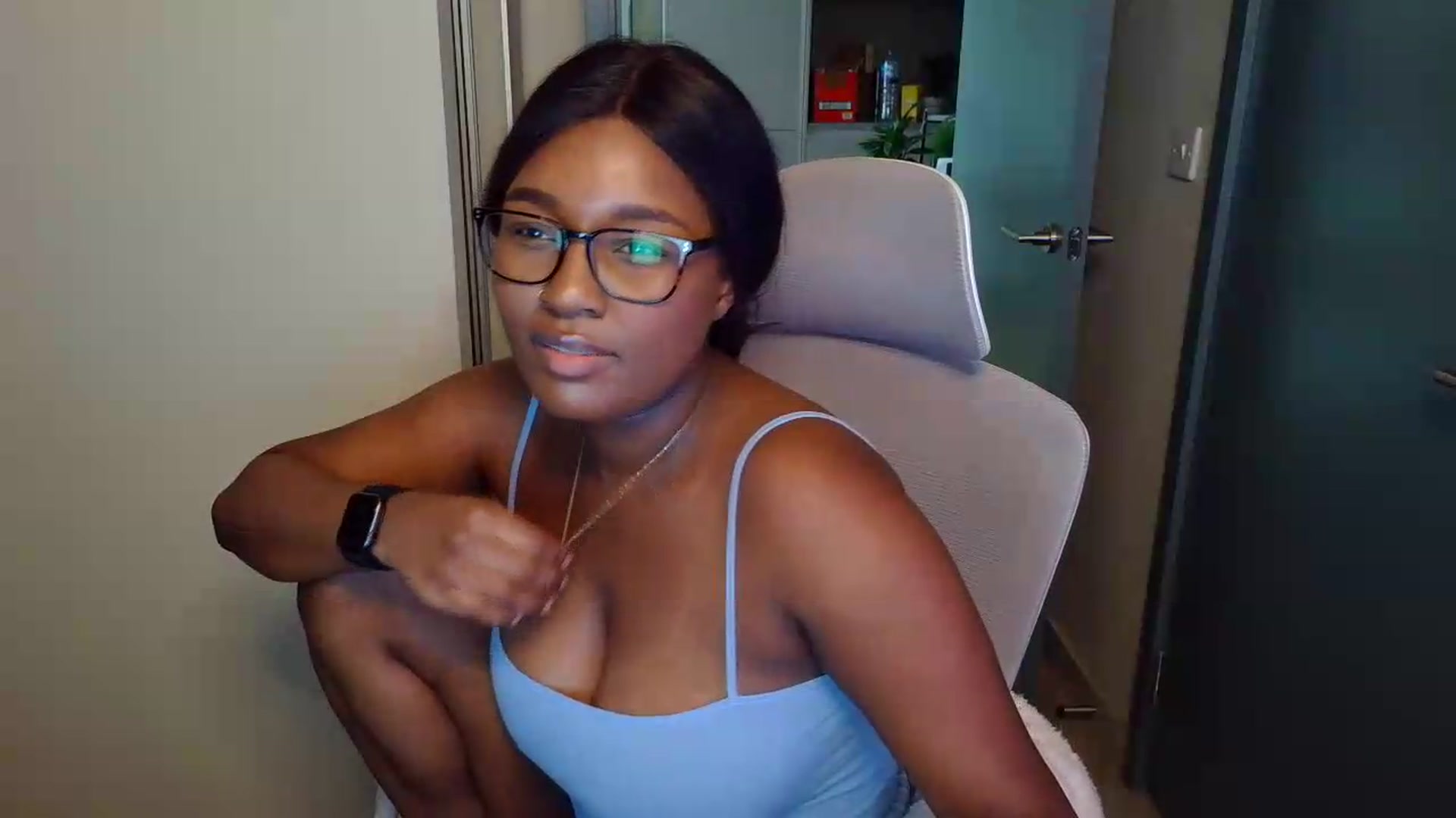 Gallery image thumbnail from Itsanna_b's myfreecams stream on, 07/07/2026, 08:21 image 10 of 20