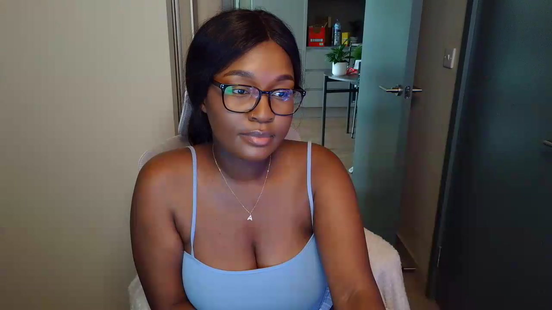 Gallery image thumbnail from Itsanna_b's myfreecams stream on, 07/07/2026, 08:21 image 17 of 20