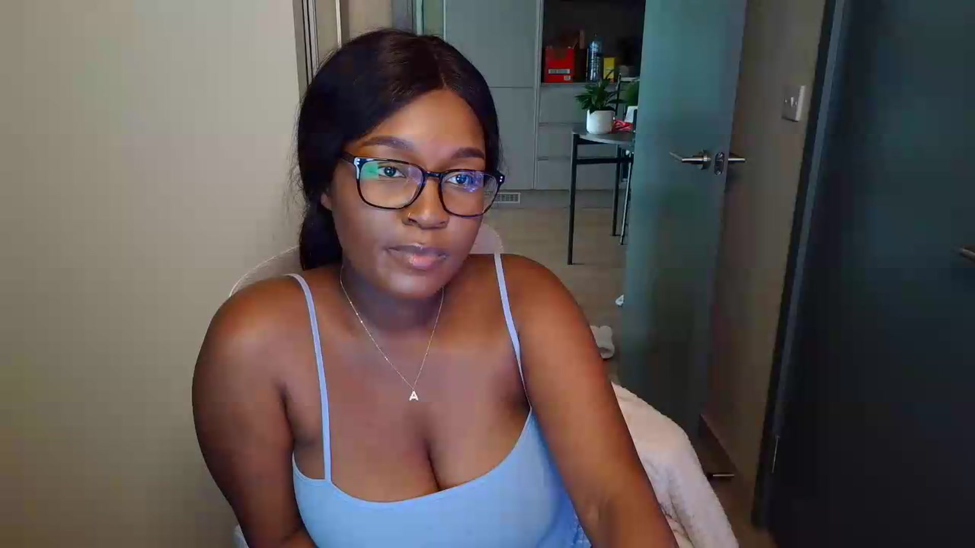 Gallery image thumbnail from Itsanna_b's myfreecams stream on, 07/07/2026, 08:21 image 11 of 20