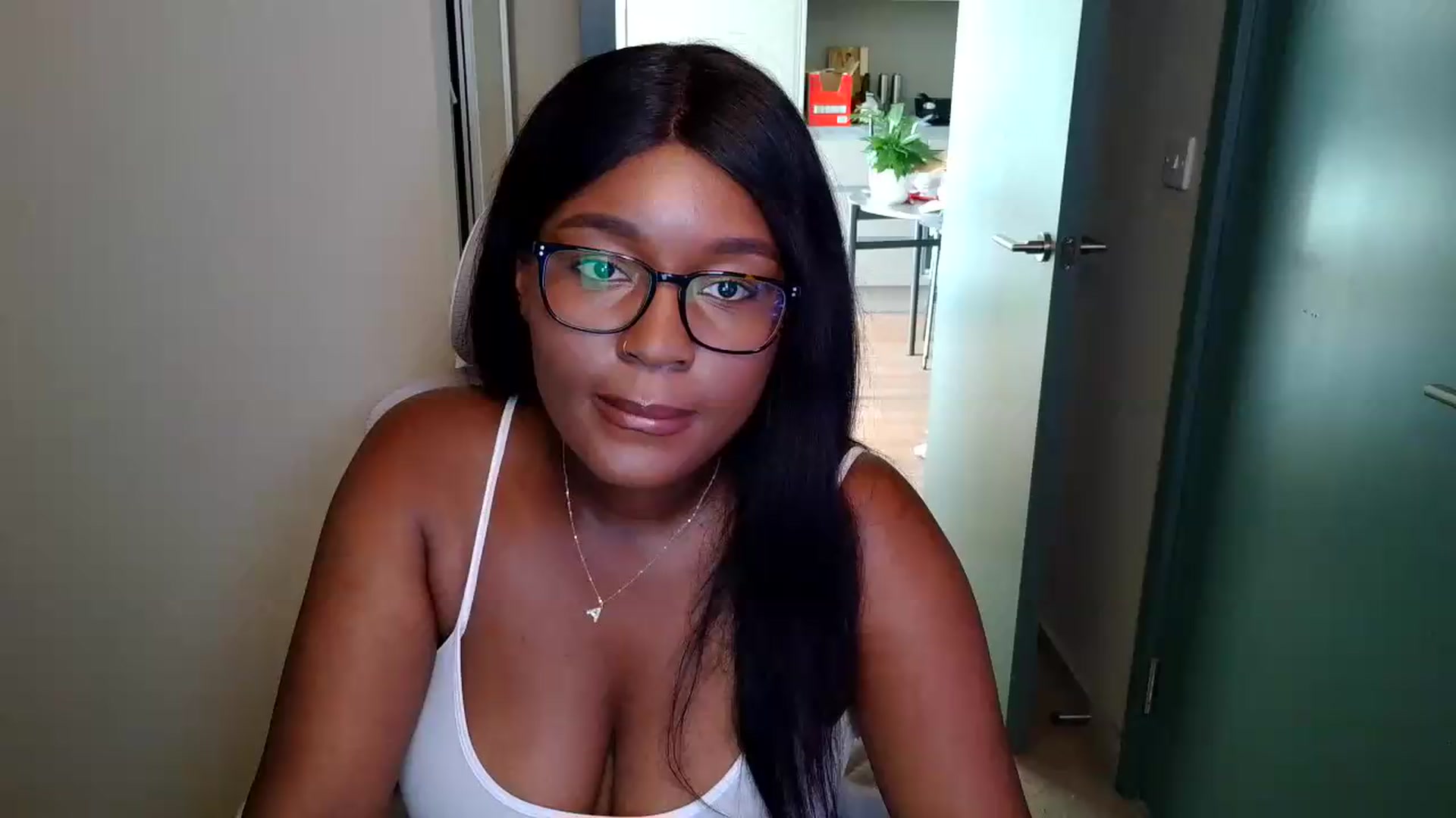 Gallery image thumbnail from Itsanna_b's myfreecams stream on, 07/09/2026, 07:51 image 8 of 20