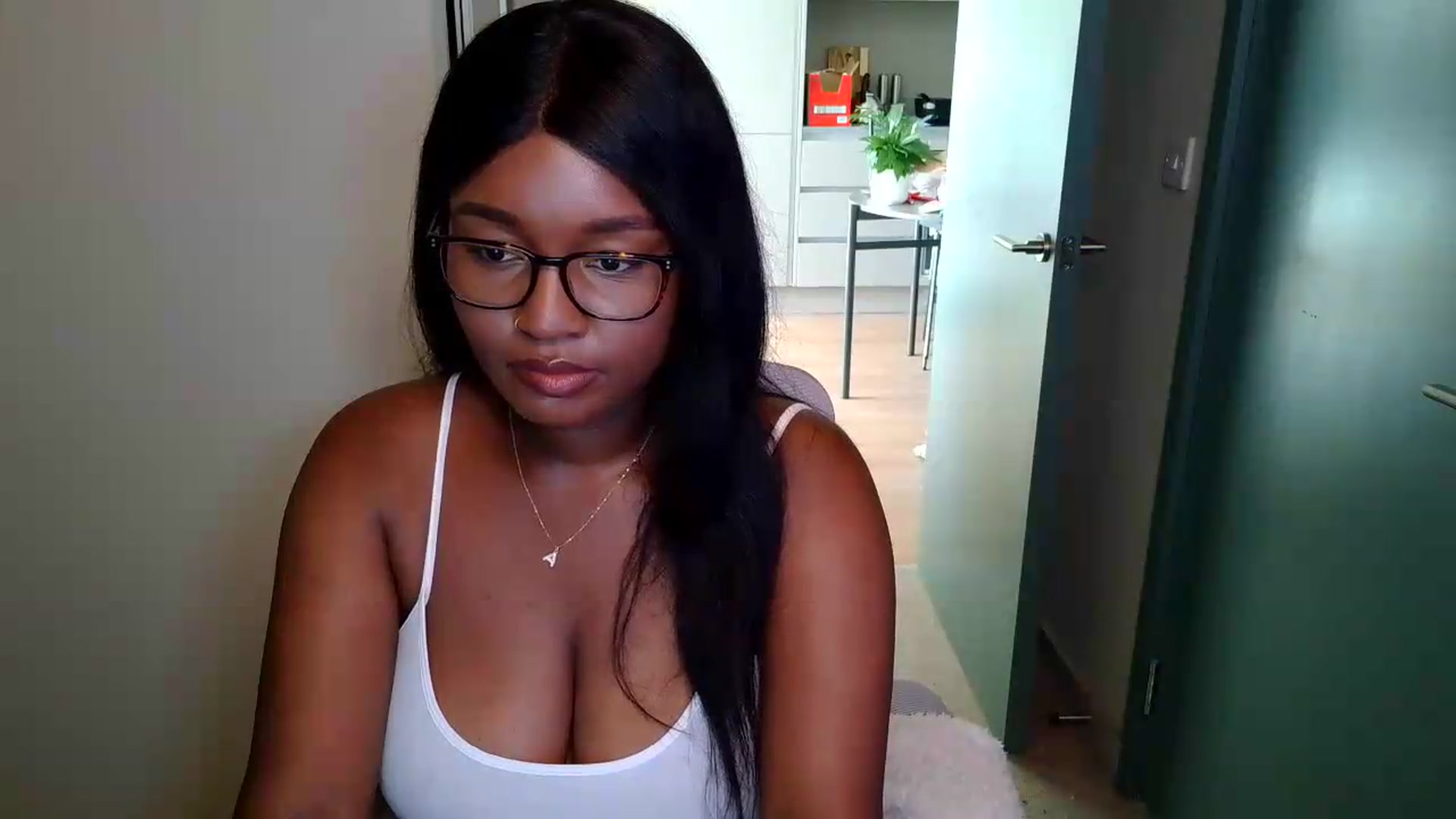 Gallery image thumbnail from Itsanna_b's myfreecams stream on, 07/09/2026, 07:51 image 7 of 20