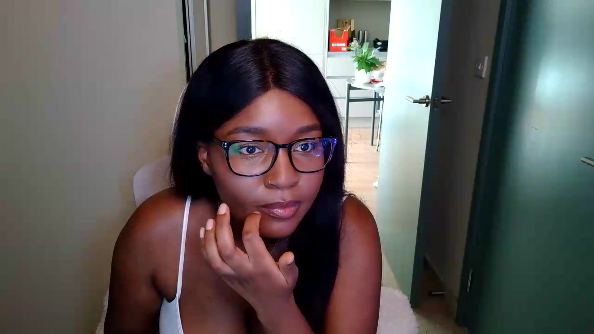 Gallery image thumbnail from Itsanna_b's myfreecams stream on, 07/09/2026, 07:51 image 2 of 20