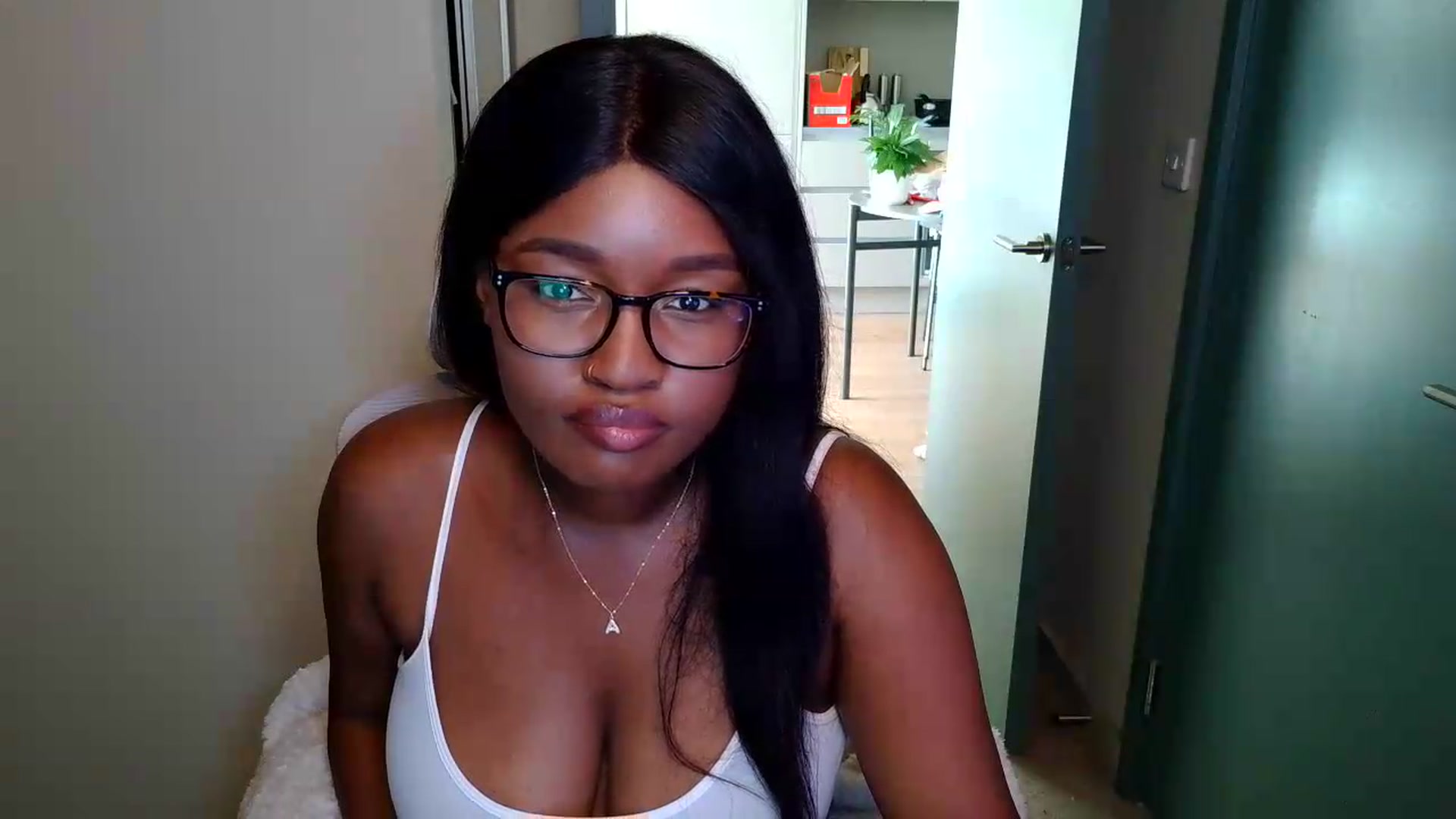 Gallery image thumbnail from Itsanna_b's myfreecams stream on, 07/09/2026, 07:51 image 3 of 20