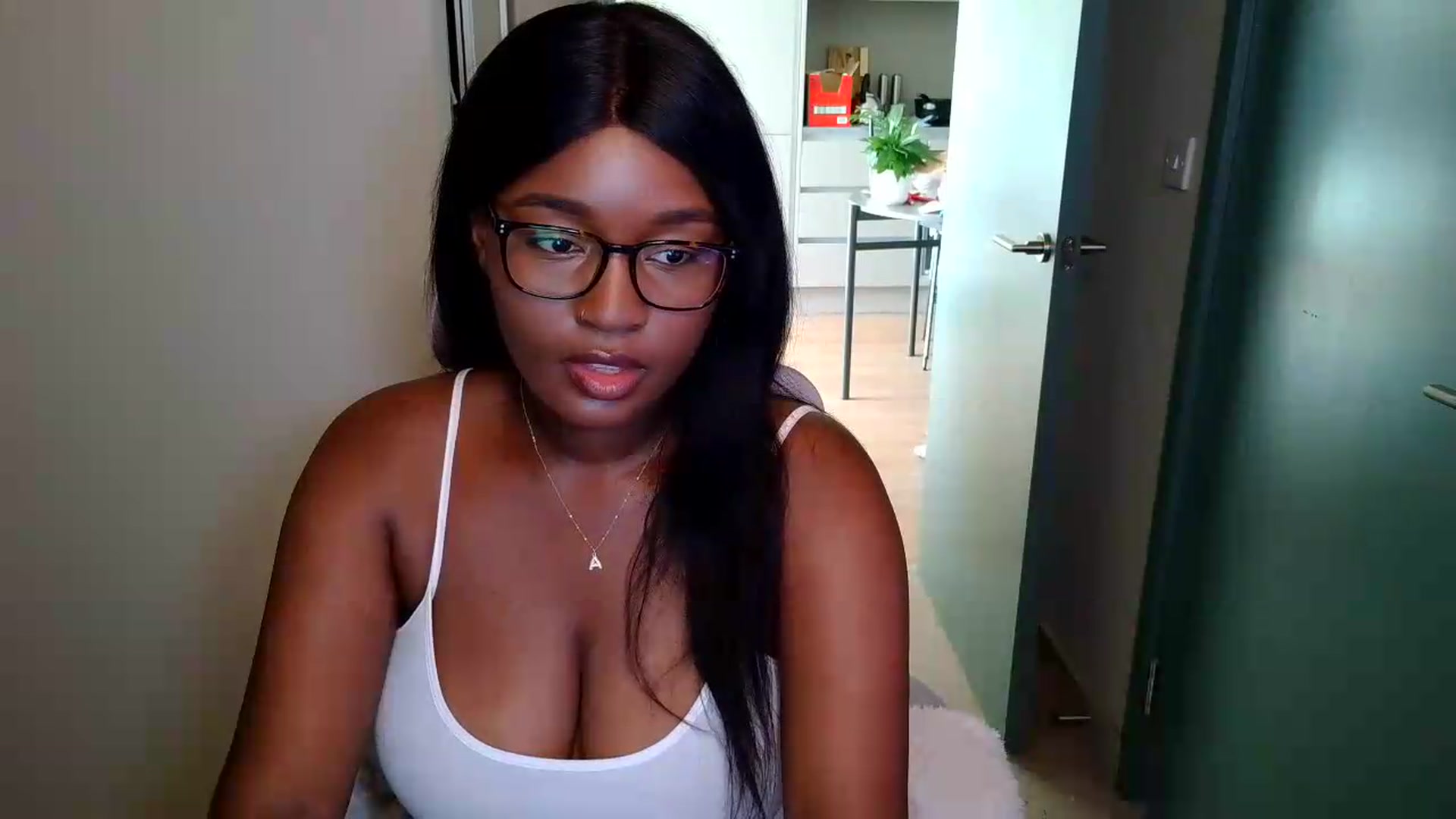 Gallery image thumbnail from Itsanna_b's myfreecams stream on, 07/09/2026, 07:51 image 4 of 20