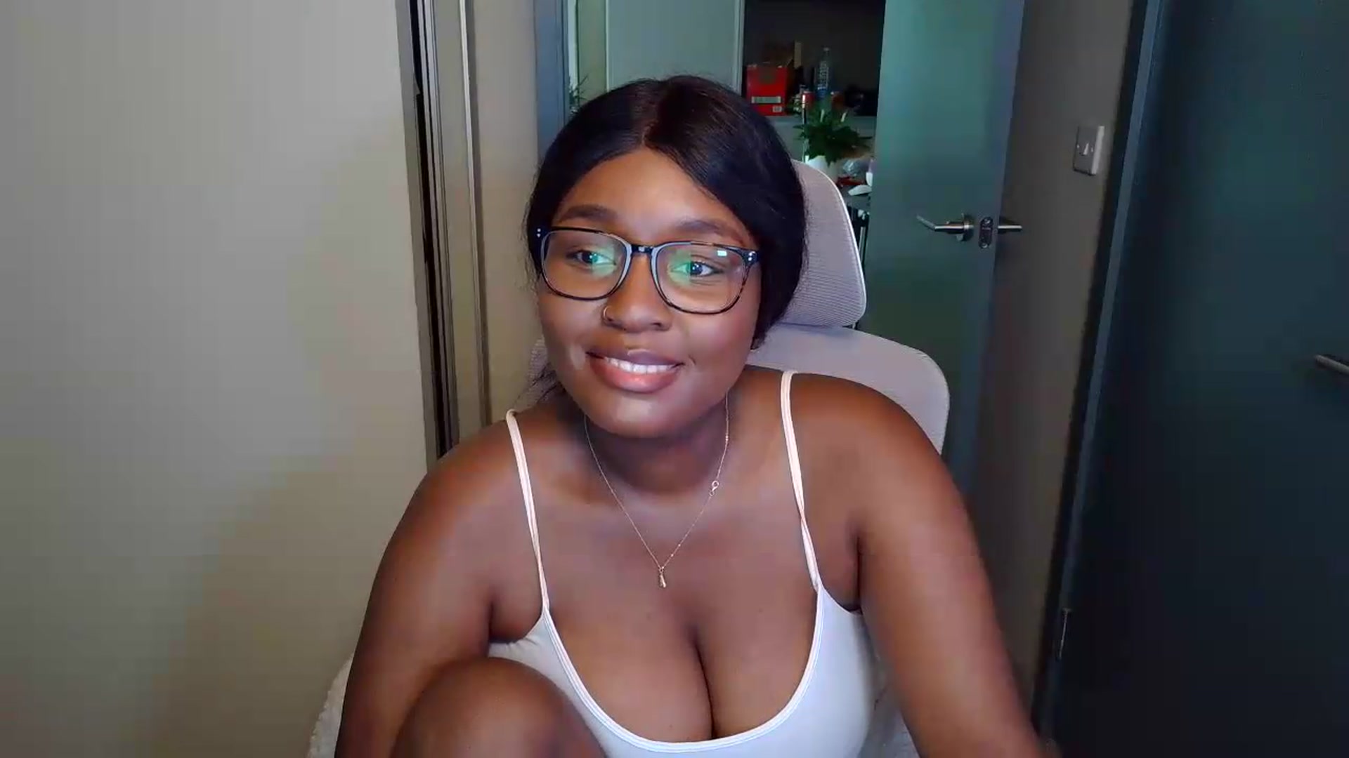 Gallery image thumbnail from Itsanna_b's myfreecams stream on, 07/09/2026, 09:39 image 20 of 20