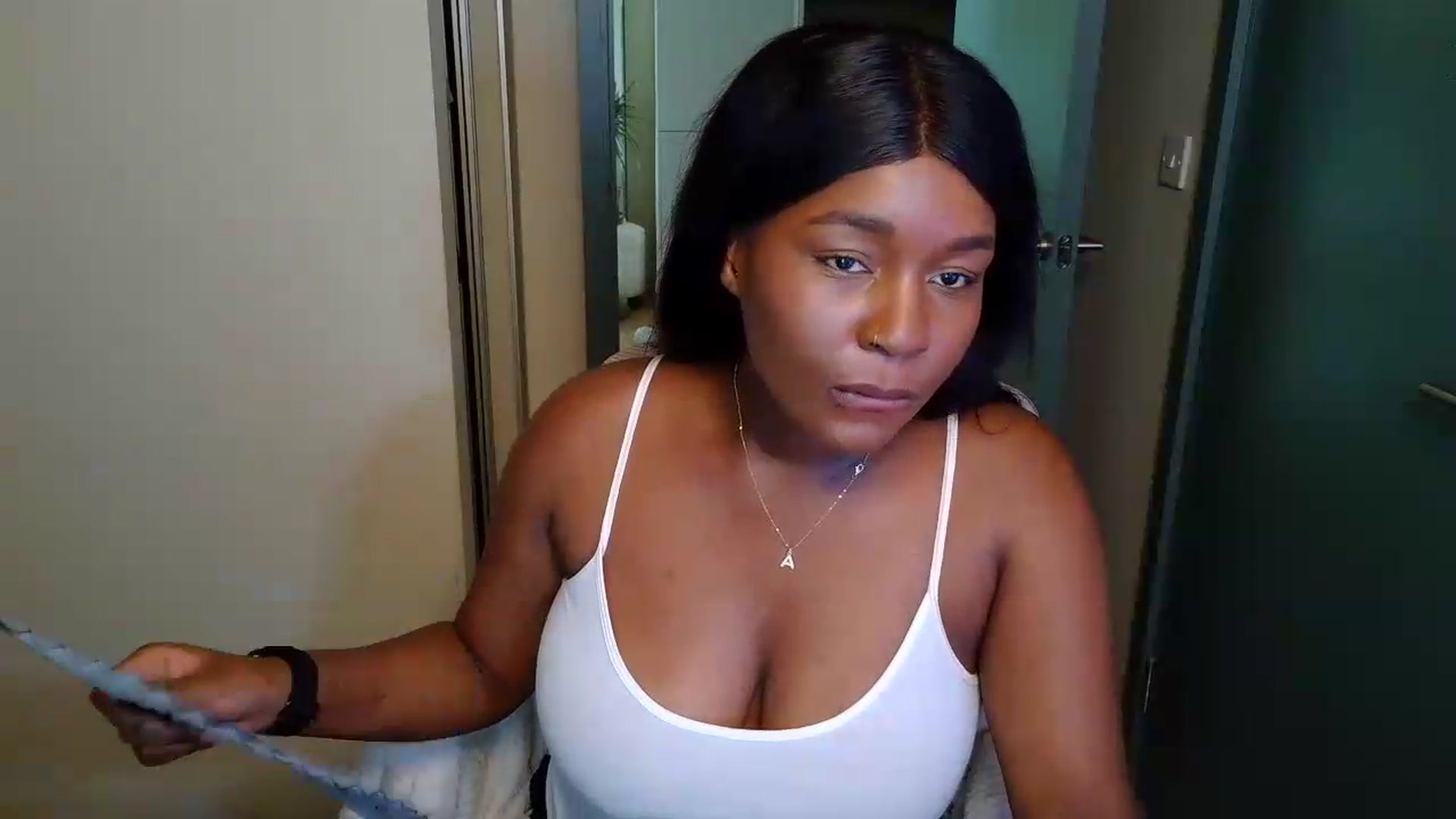 Gallery image thumbnail from Itsanna_b's myfreecams stream on, 07/09/2026, 09:39 image 17 of 20