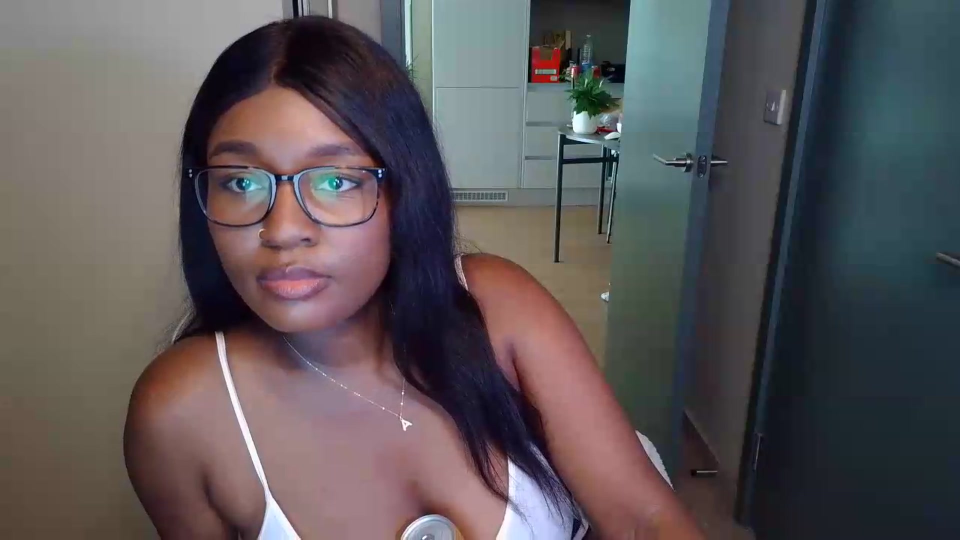 Gallery image thumbnail from Itsanna_b's myfreecams stream on, 07/09/2026, 09:39 image 5 of 20