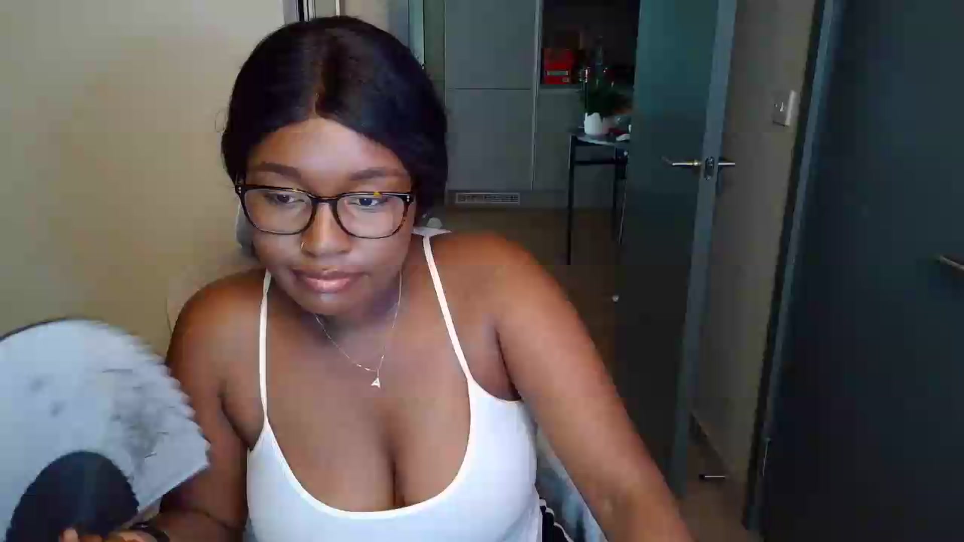 Gallery image thumbnail from Itsanna_b's myfreecams stream on, 07/09/2026, 11:36 image 18 of 20