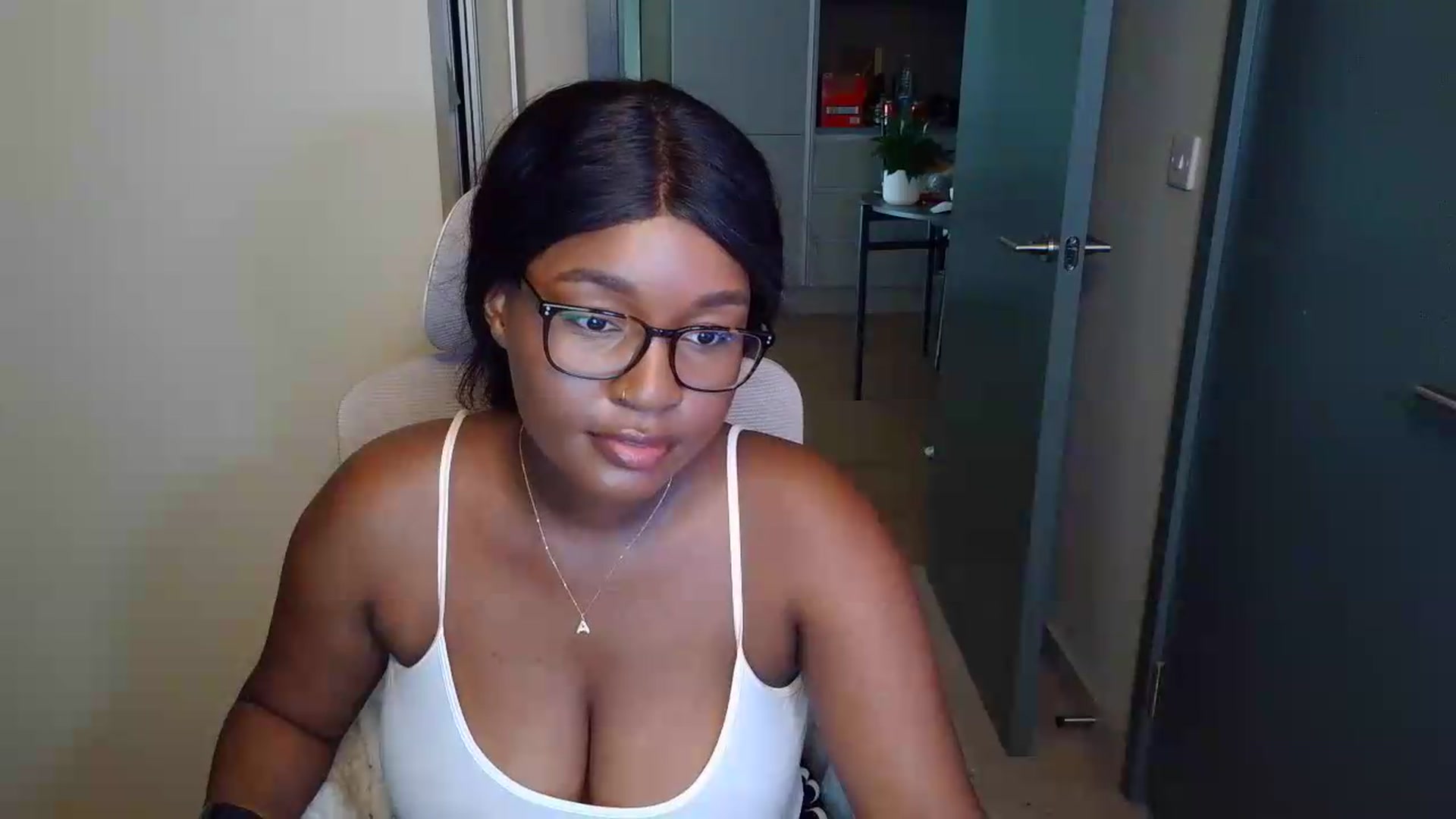 Gallery image thumbnail from Itsanna_b's myfreecams stream on, 07/09/2026, 11:36 image 20 of 20
