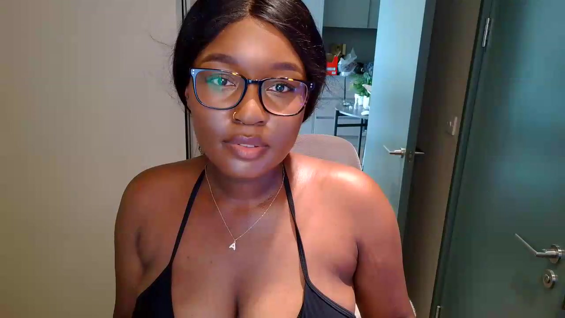Gallery image thumbnail from Itsanna_b's myfreecams stream on, 07/10/2026, 09:51 image 15 of 20