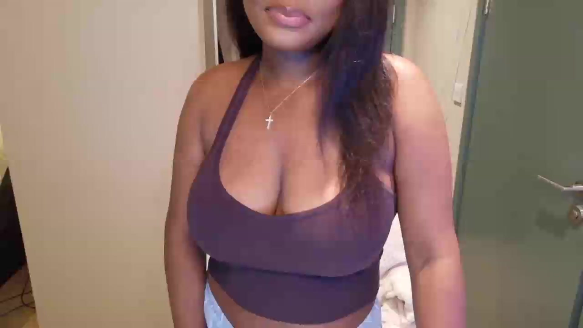 Gallery image thumbnail from Itsanna_b's myfreecams stream on, 07/28/2026, 03:27 image 4 of 20