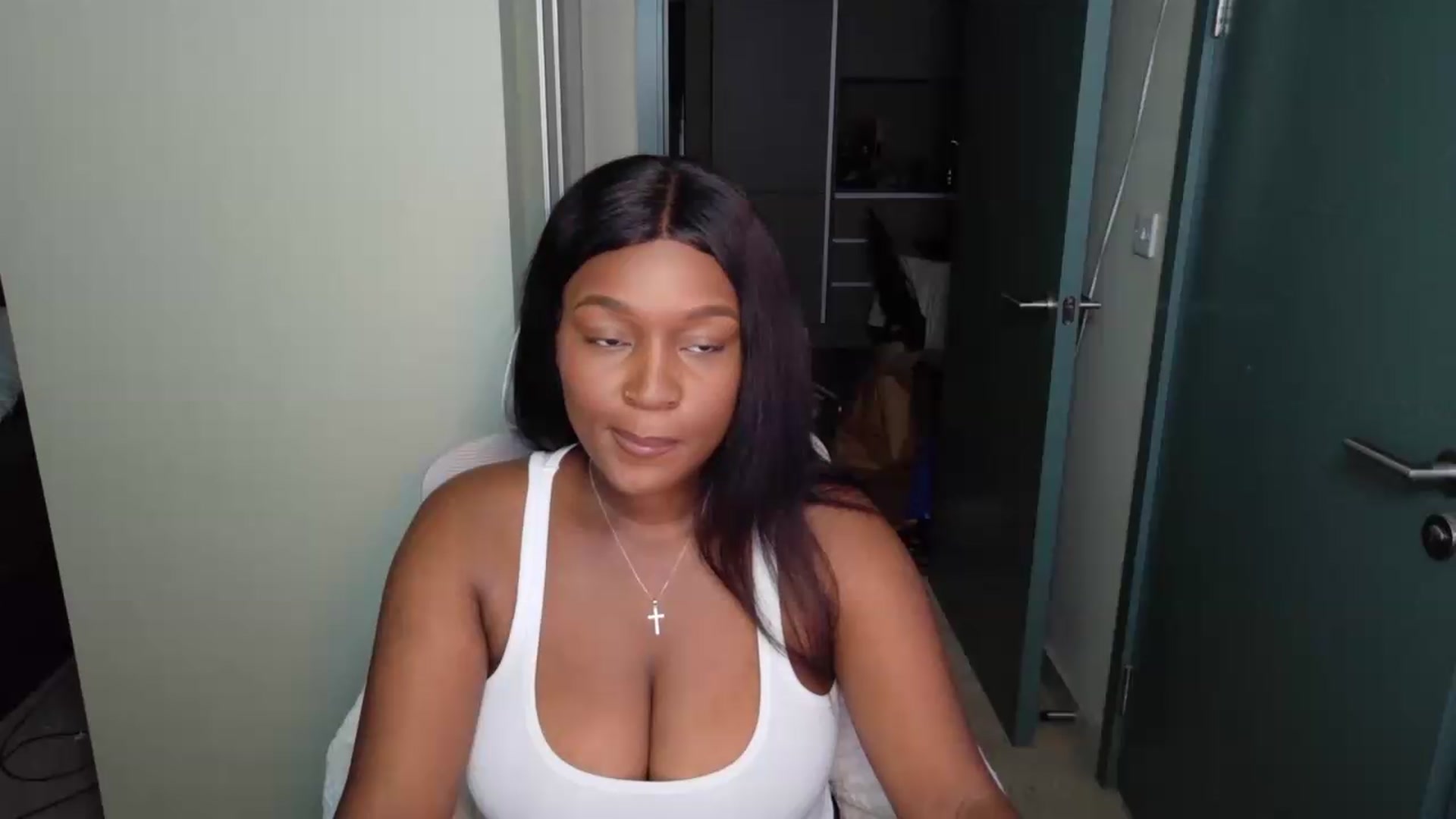 Gallery image thumbnail from Itsanna_b's myfreecams stream on, 07/29/2026, 02:01 image 9 of 20