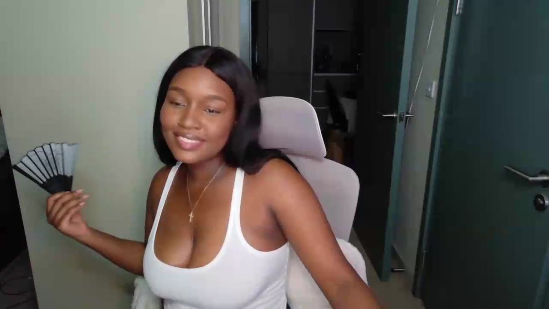 Gallery image thumbnail from Itsanna_b's myfreecams stream on, 07/29/2026, 02:01 image 20 of 20