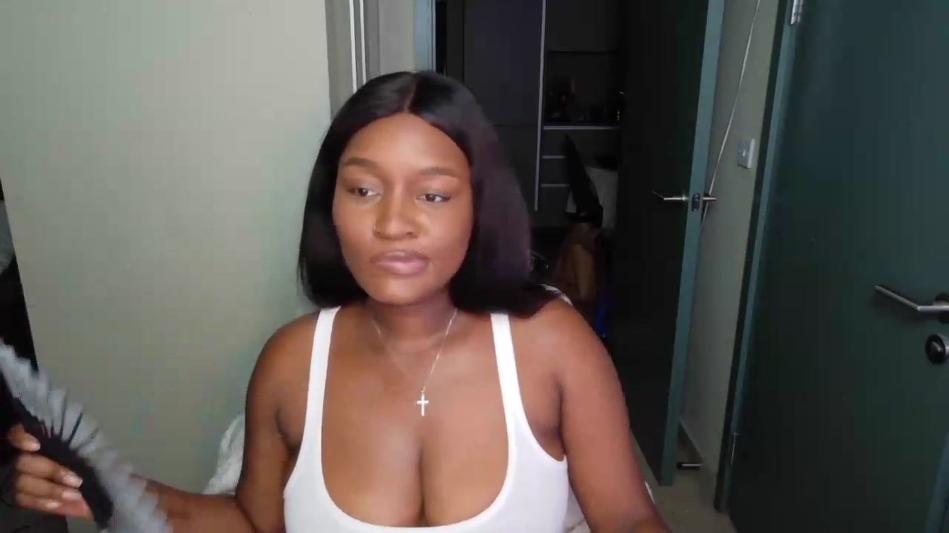 Gallery image thumbnail from Itsanna_b's myfreecams stream on, 07/29/2026, 02:01 image 16 of 20