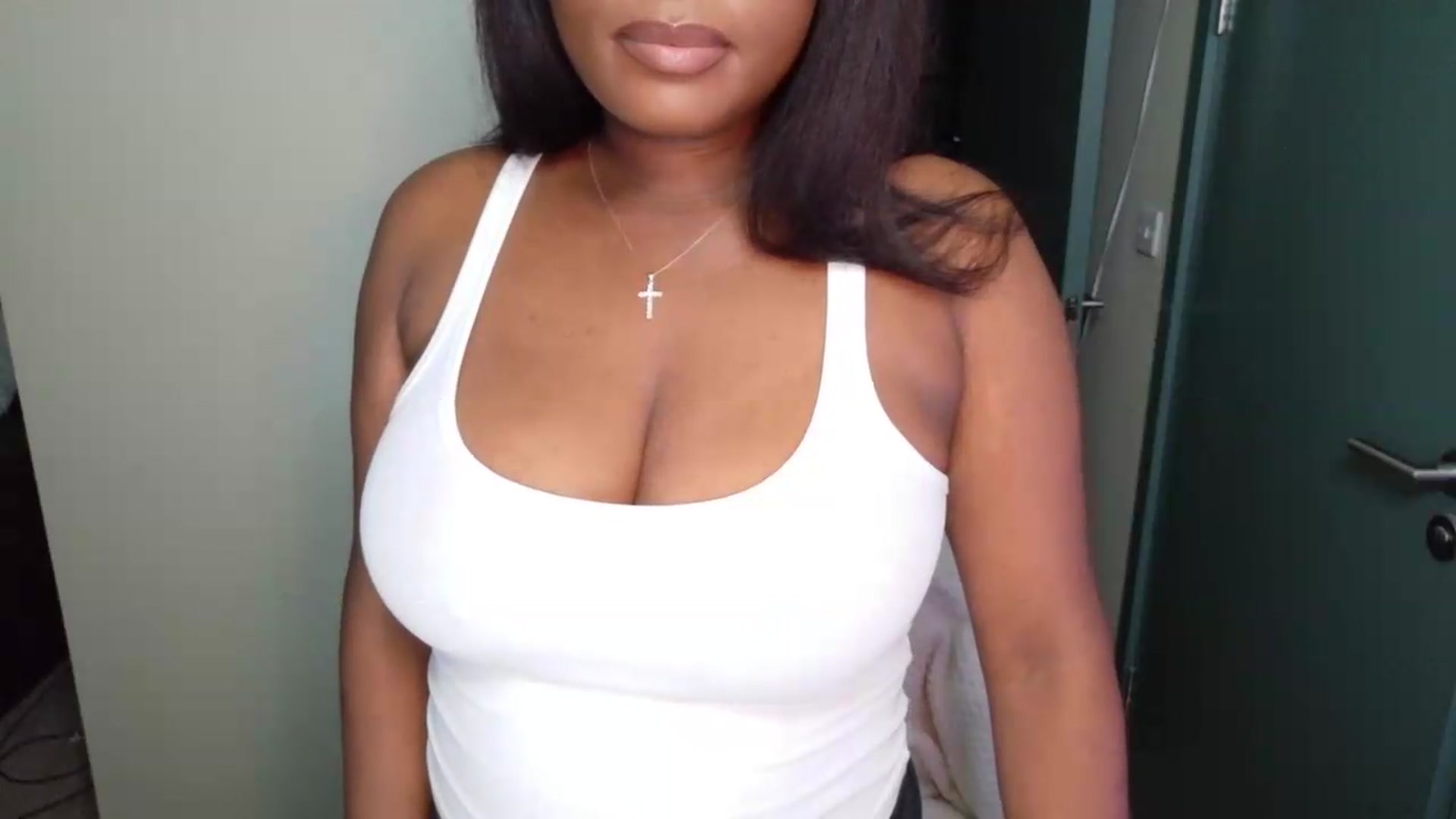 Gallery image thumbnail from Itsanna_b's myfreecams stream on, 07/29/2026, 02:01 image 8 of 20