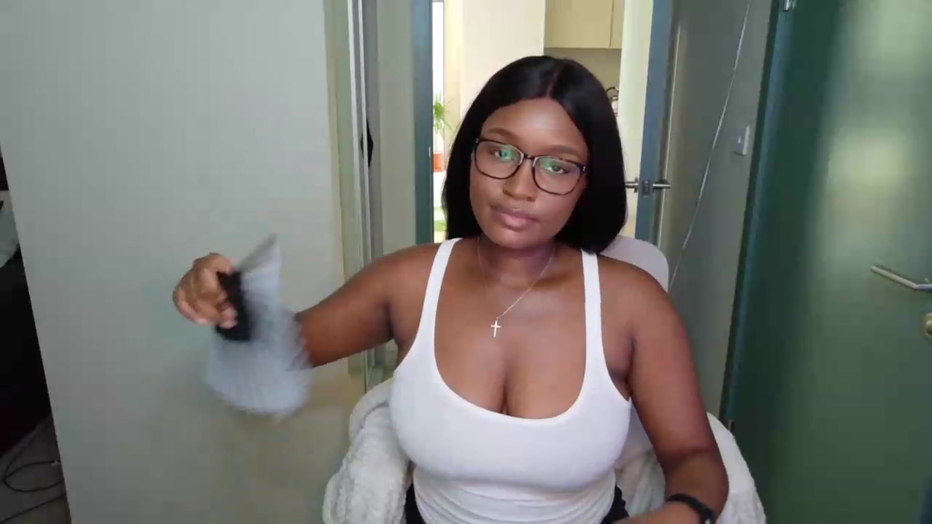 Gallery image thumbnail from Itsanna_b's myfreecams stream on, 07/29/2026, 08:20 image 20 of 20