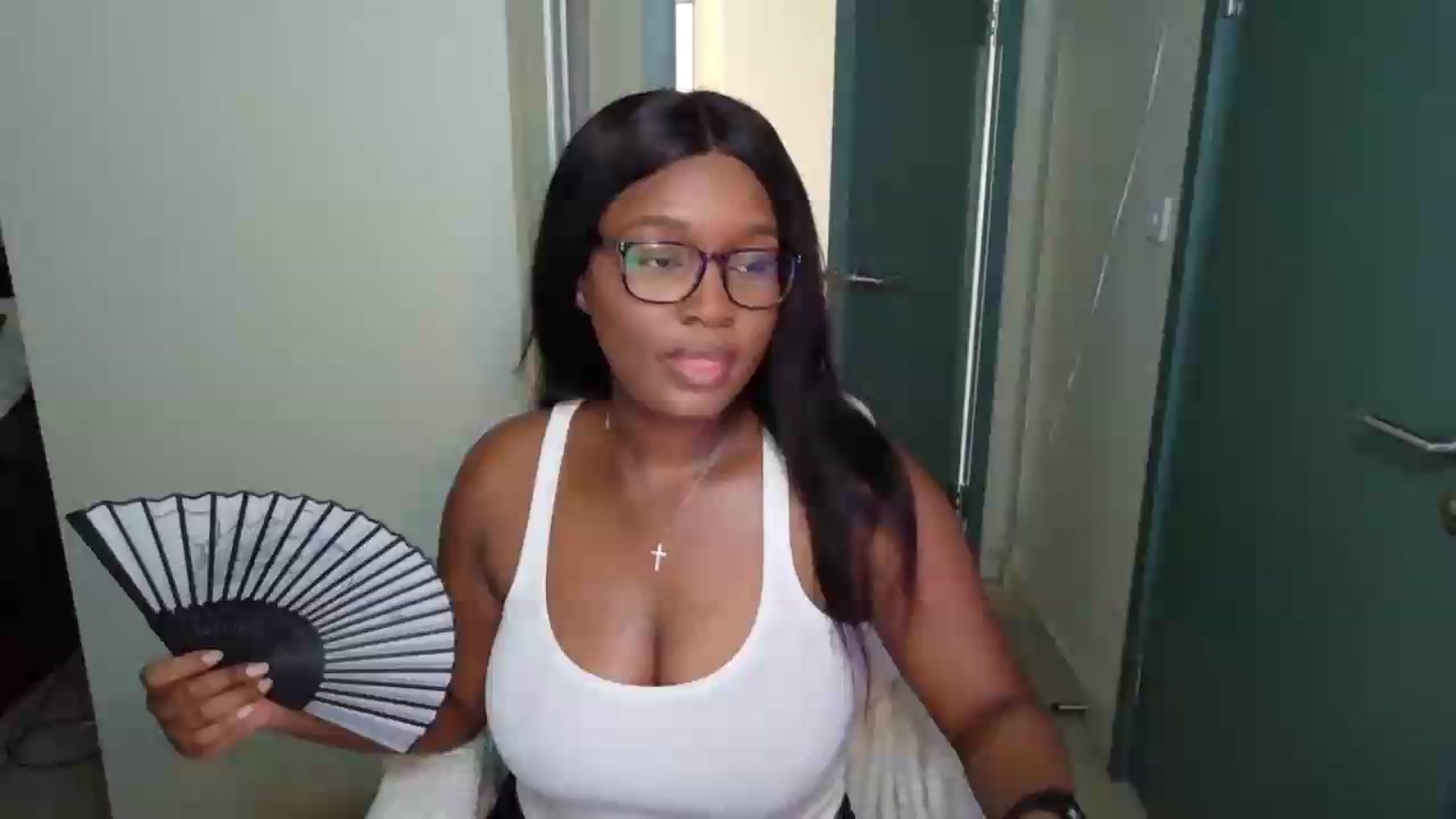 Gallery image thumbnail from Itsanna_b's myfreecams stream on, 07/29/2026, 10:01 image 1 of 20