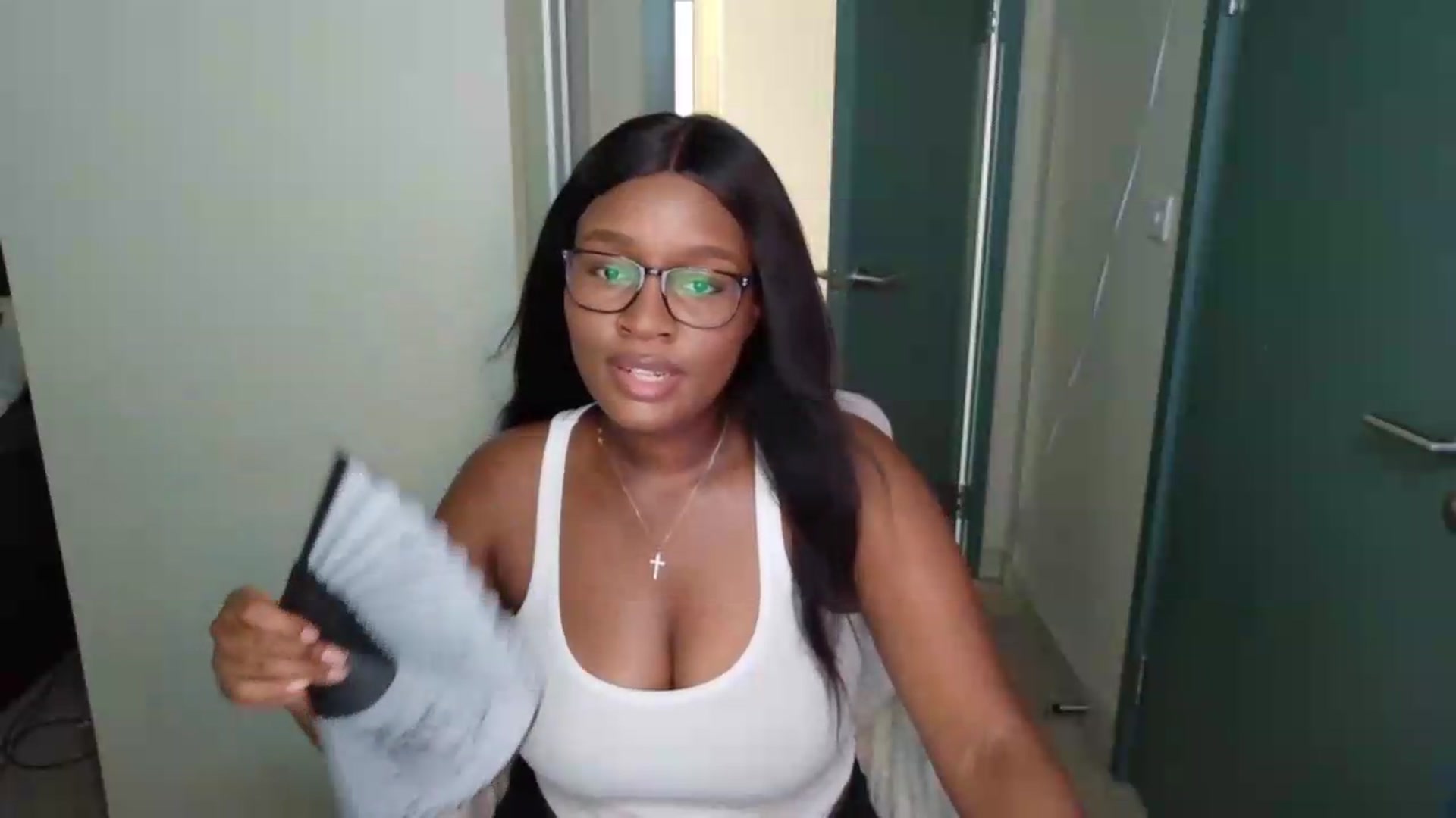 Gallery image thumbnail from Itsanna_b's myfreecams stream on, 07/29/2026, 10:01 image 2 of 20