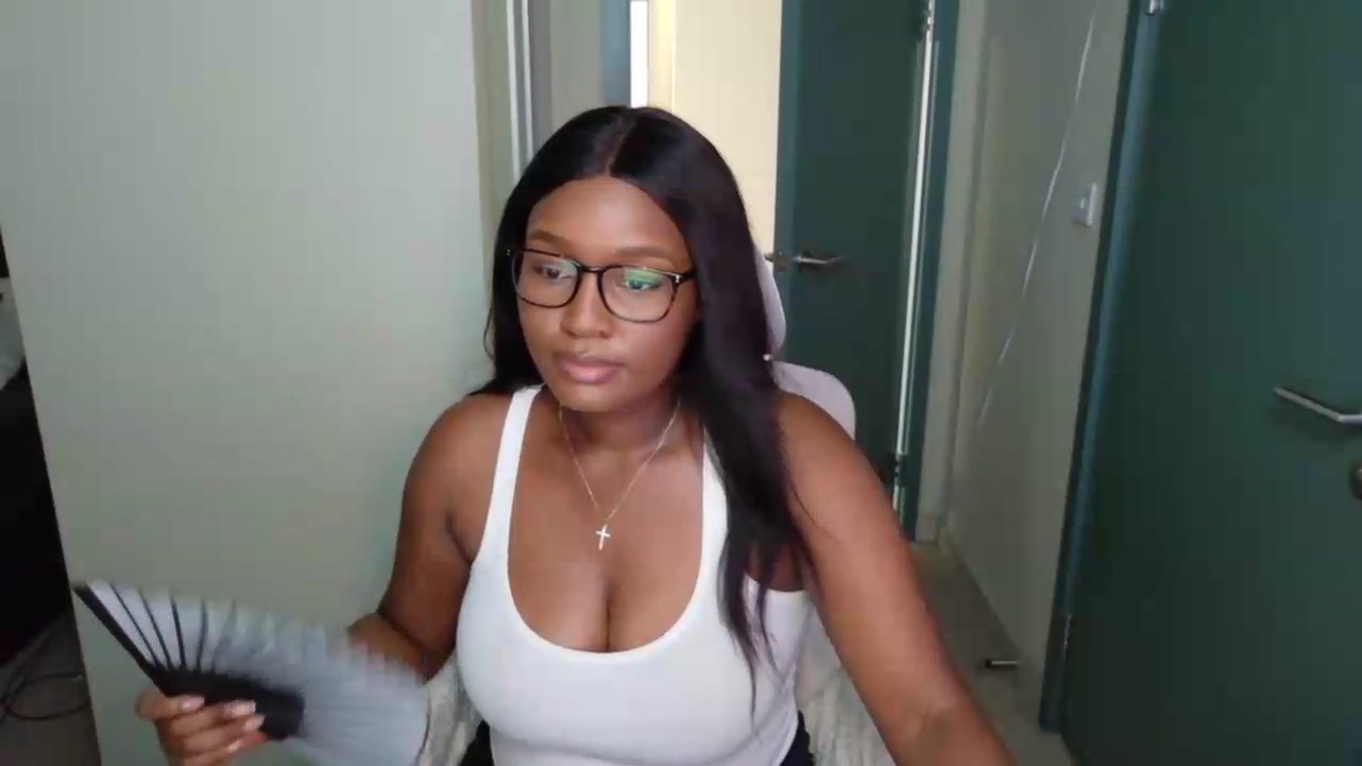 Gallery image thumbnail from Itsanna_b's myfreecams stream on, 07/29/2026, 10:01 image 3 of 20