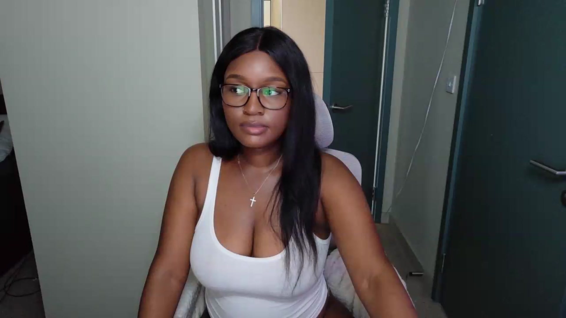 Gallery image thumbnail from Itsanna_b's myfreecams stream on, 07/29/2026, 10:59 image 15 of 20