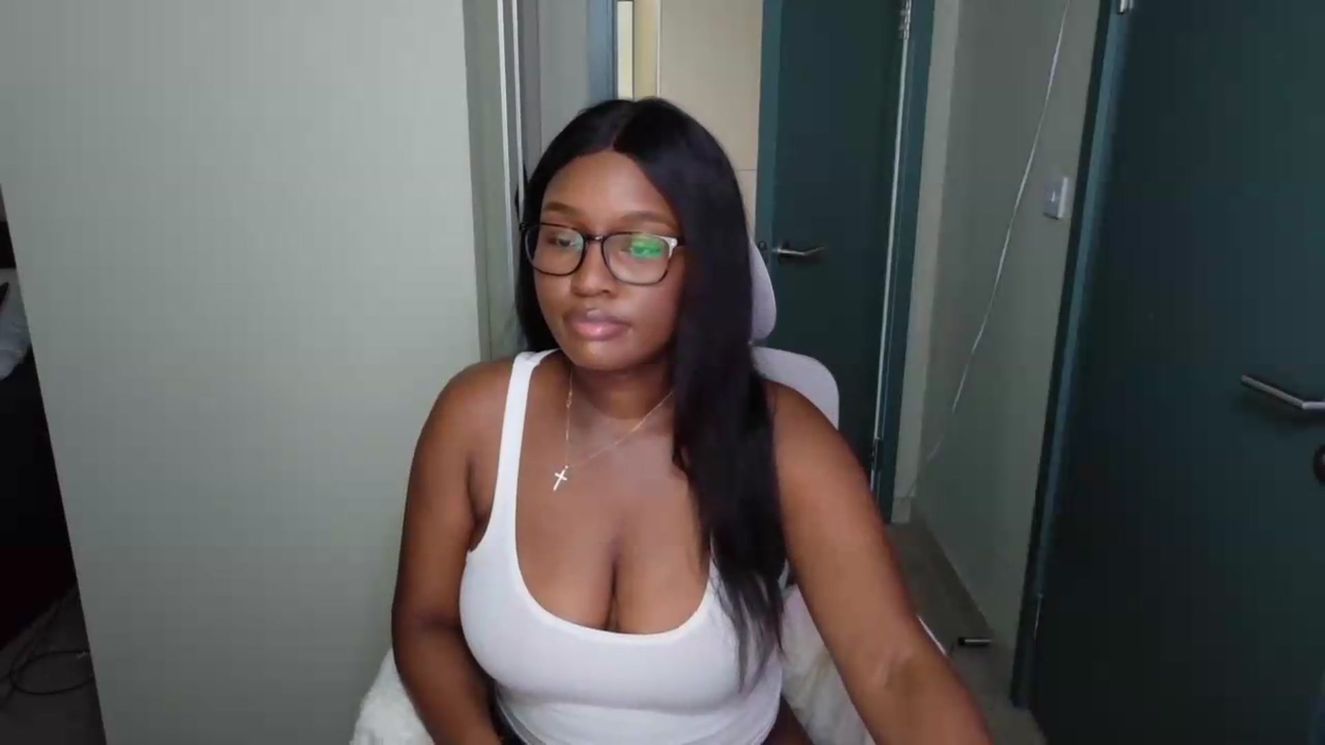 Gallery image thumbnail from Itsanna_b's myfreecams stream on, 07/29/2026, 10:59 image 10 of 20
