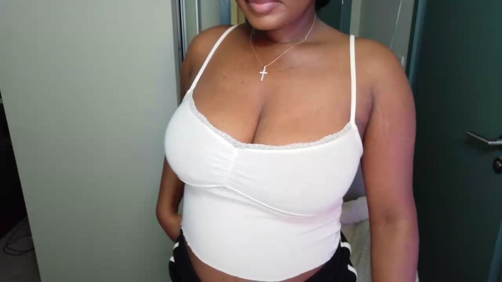 Gallery image thumbnail from Itsanna_b's myfreecams stream on, 07/30/2026, 07:10 image 3 of 20