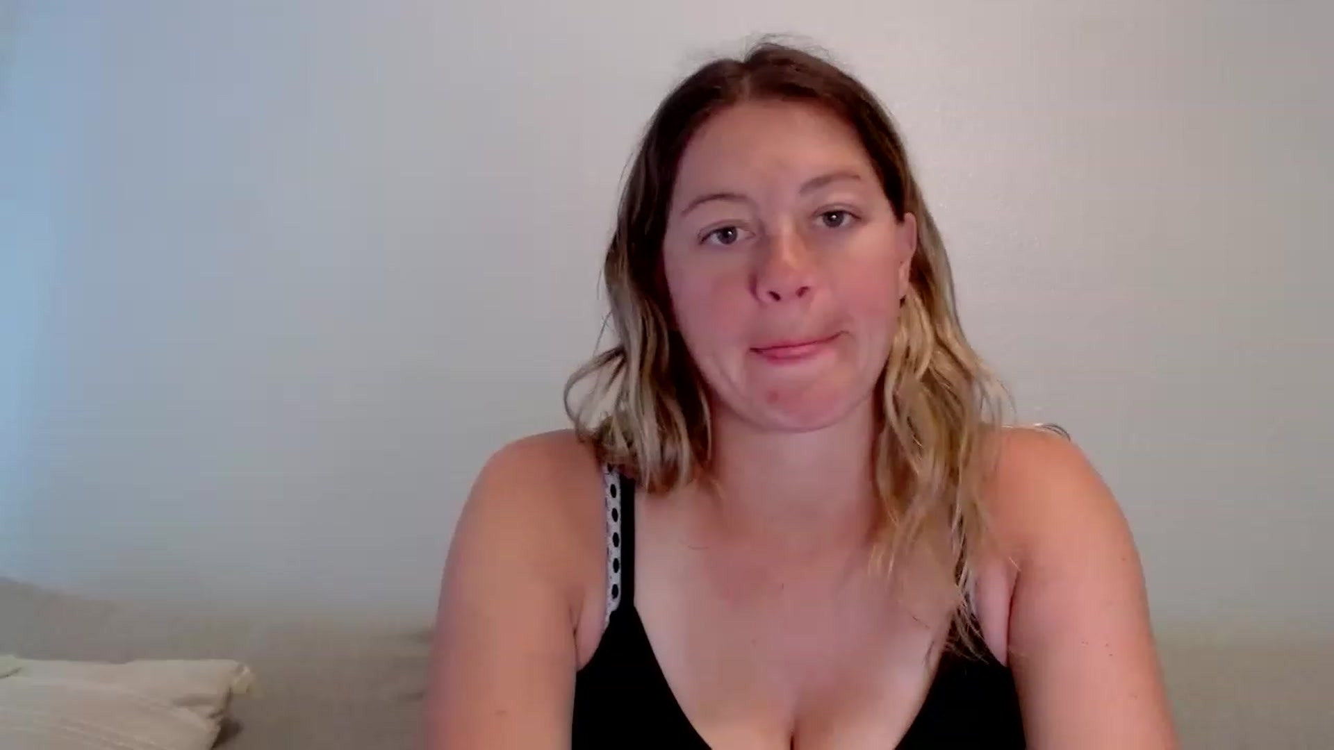 Gallery image thumbnail from Itsbecca's myfreecams stream on, 03/11/2023, 21:53 image 13 of 20